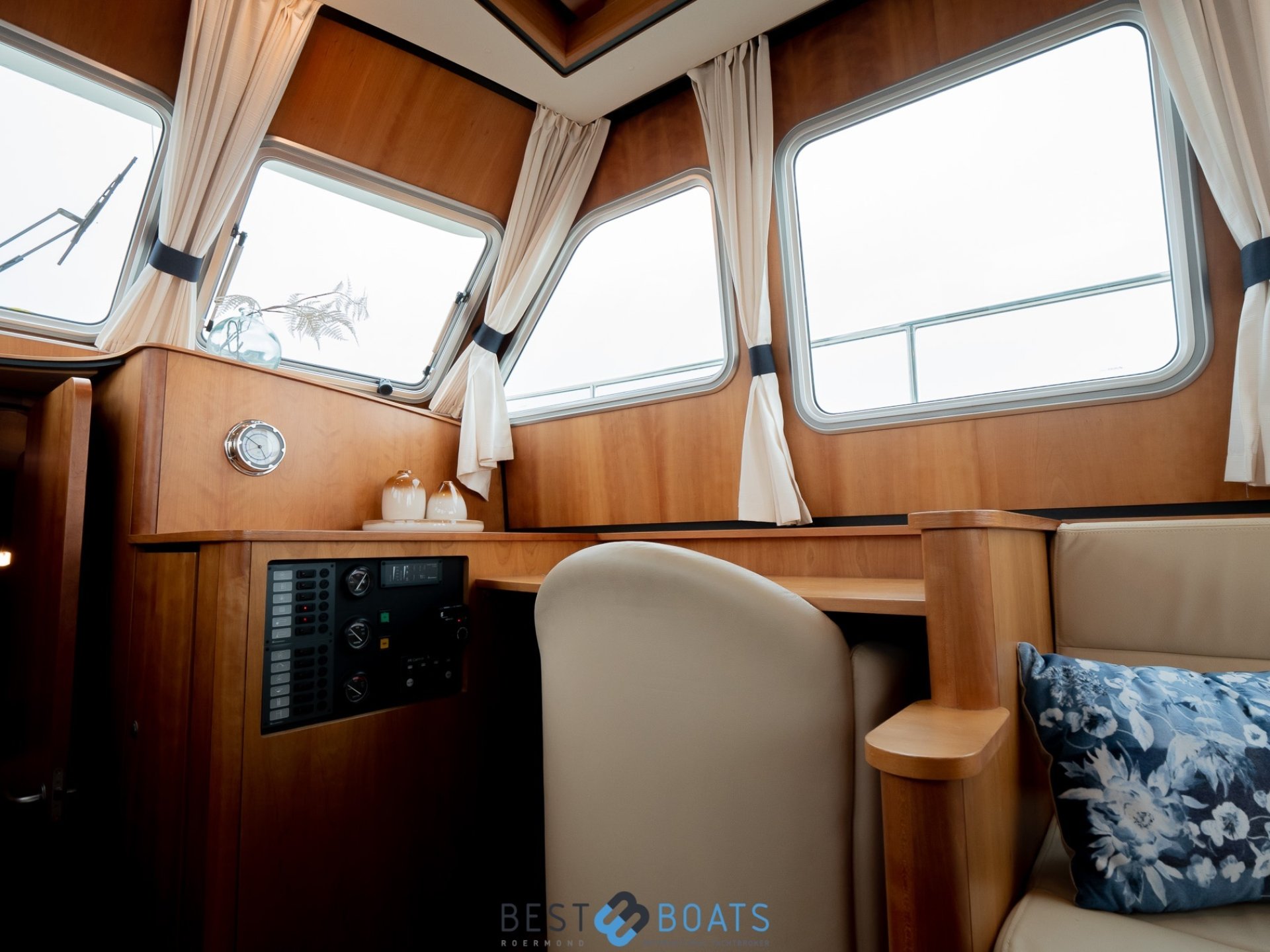 Linssen Grand Sturdy 33.9 Sedan