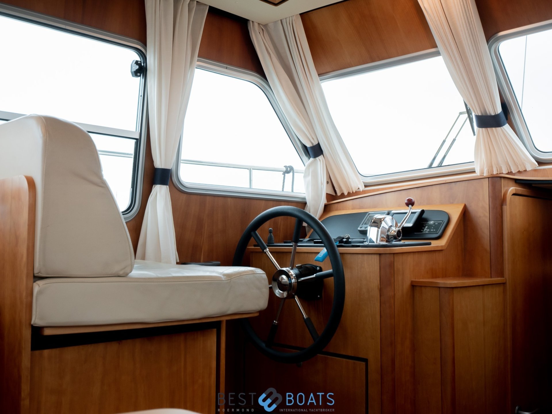 Linssen Grand Sturdy 33.9 Sedan