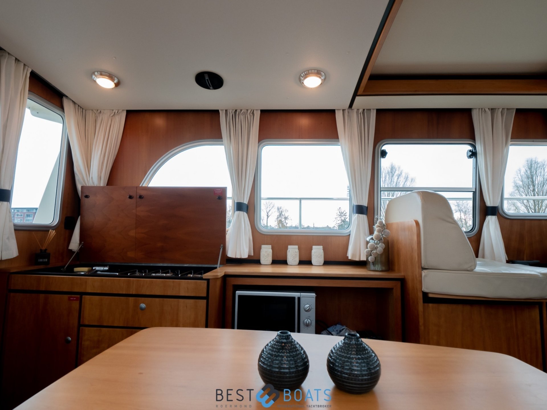 Linssen Grand Sturdy 33.9 Sedan