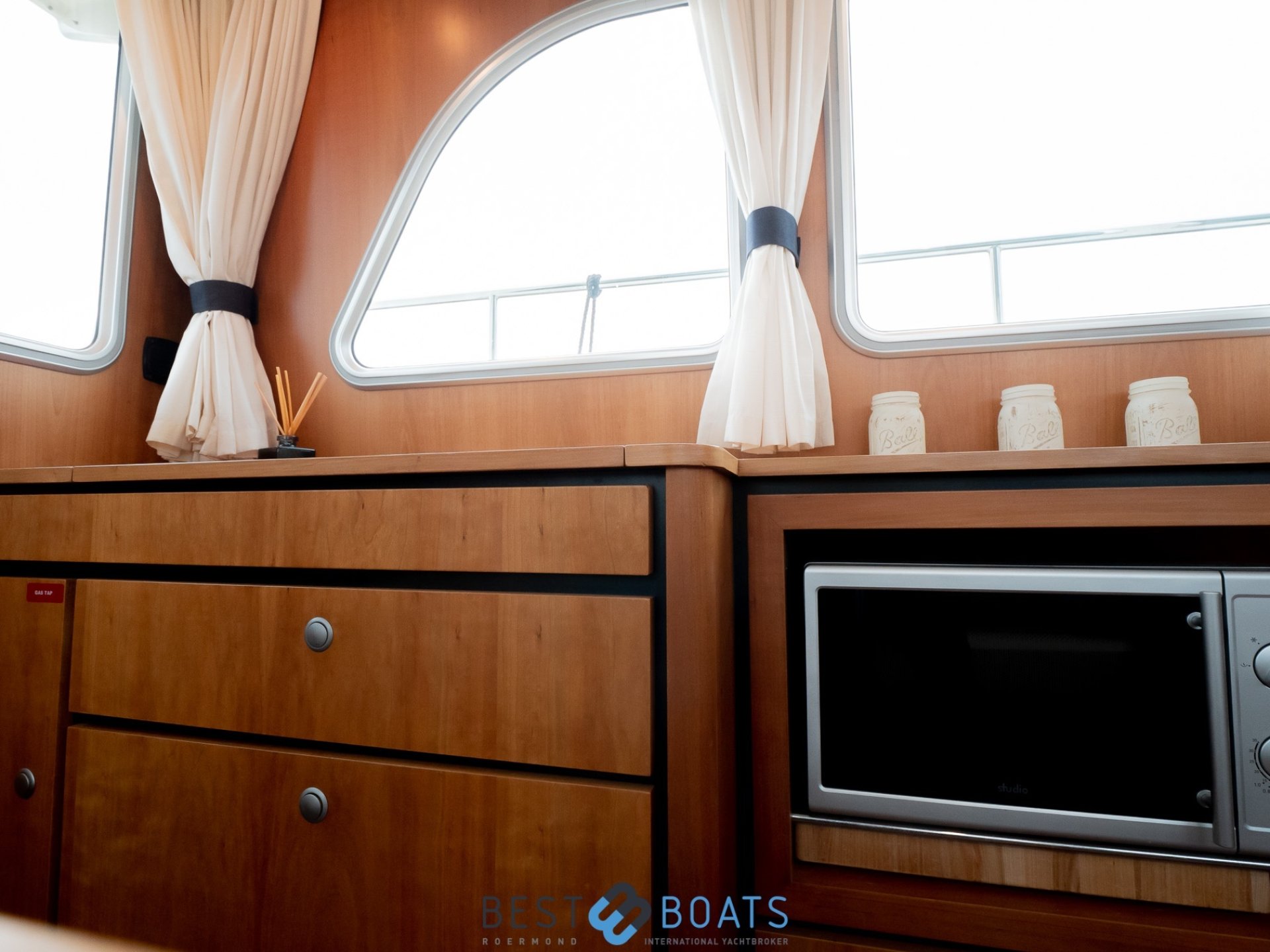 Linssen Grand Sturdy 33.9 Sedan