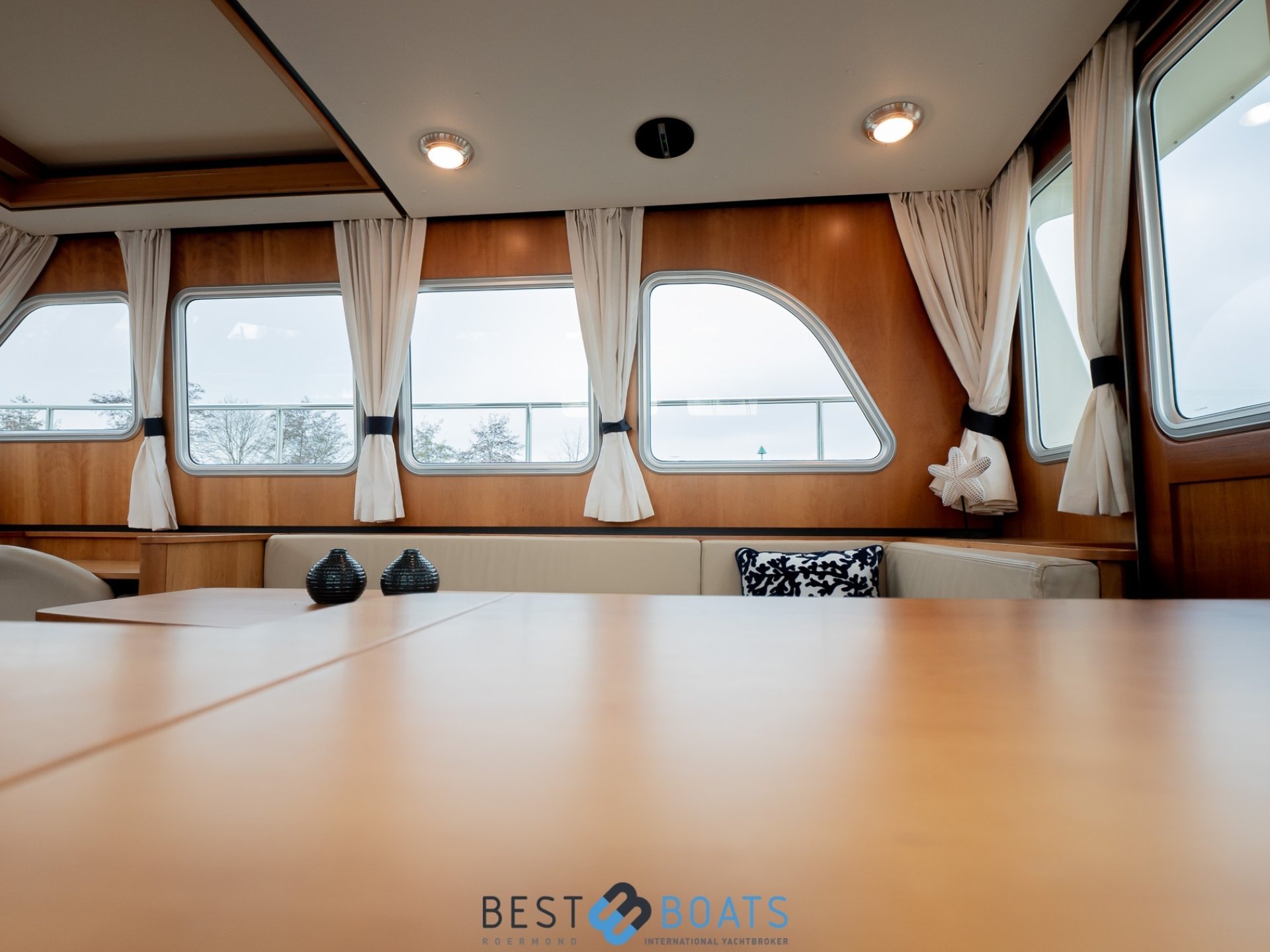 Linssen Grand Sturdy 33.9 Sedan