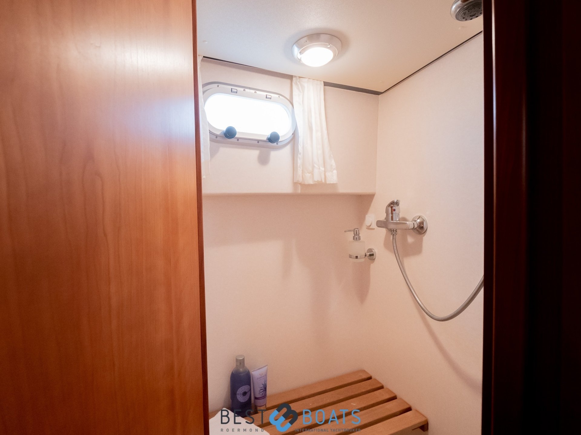 Linssen Grand Sturdy 33.9 Sedan