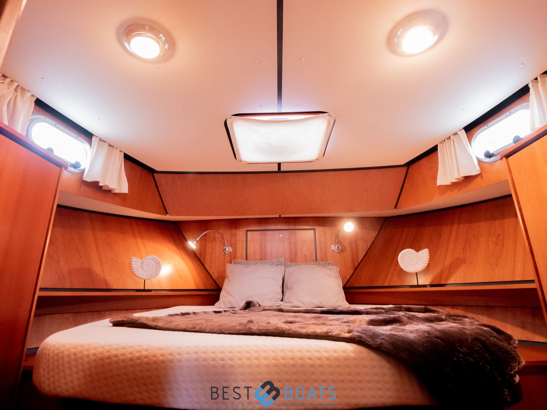 Linssen Grand Sturdy 33.9 Sedan