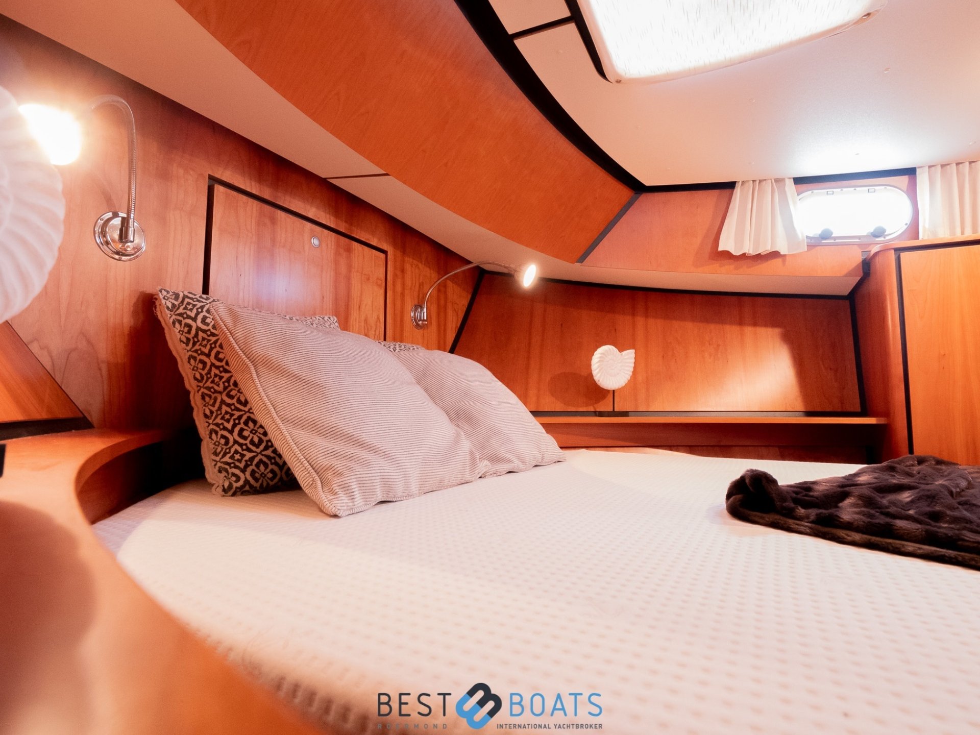 Linssen Grand Sturdy 33.9 Sedan