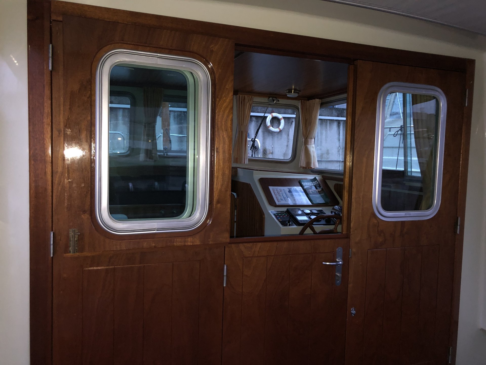 Linssen Dutch Sturdy 260 OC