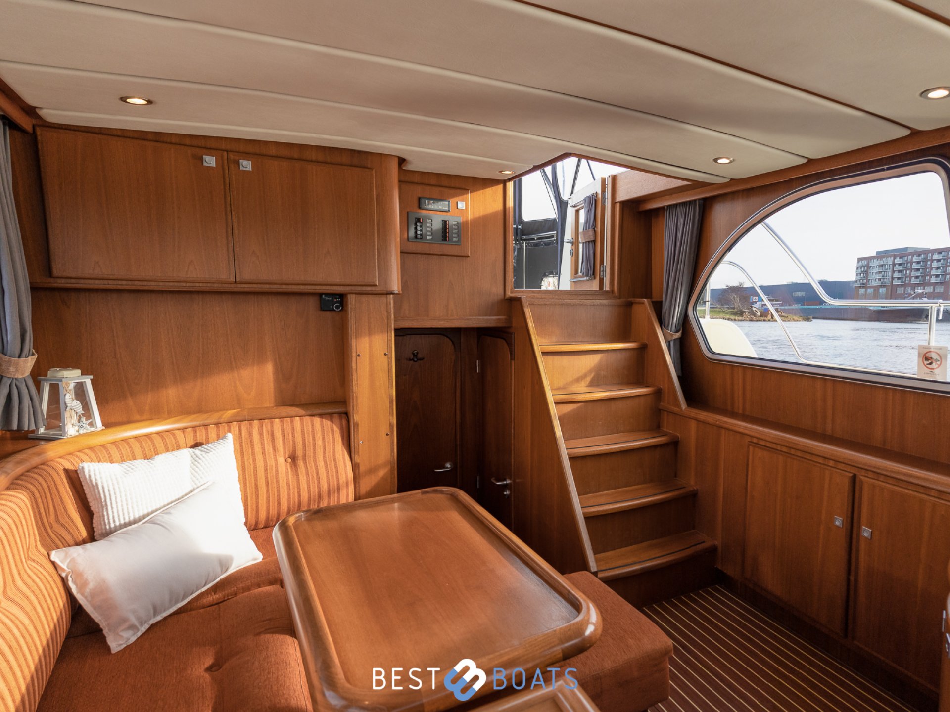 Jetten 37 AC-RS