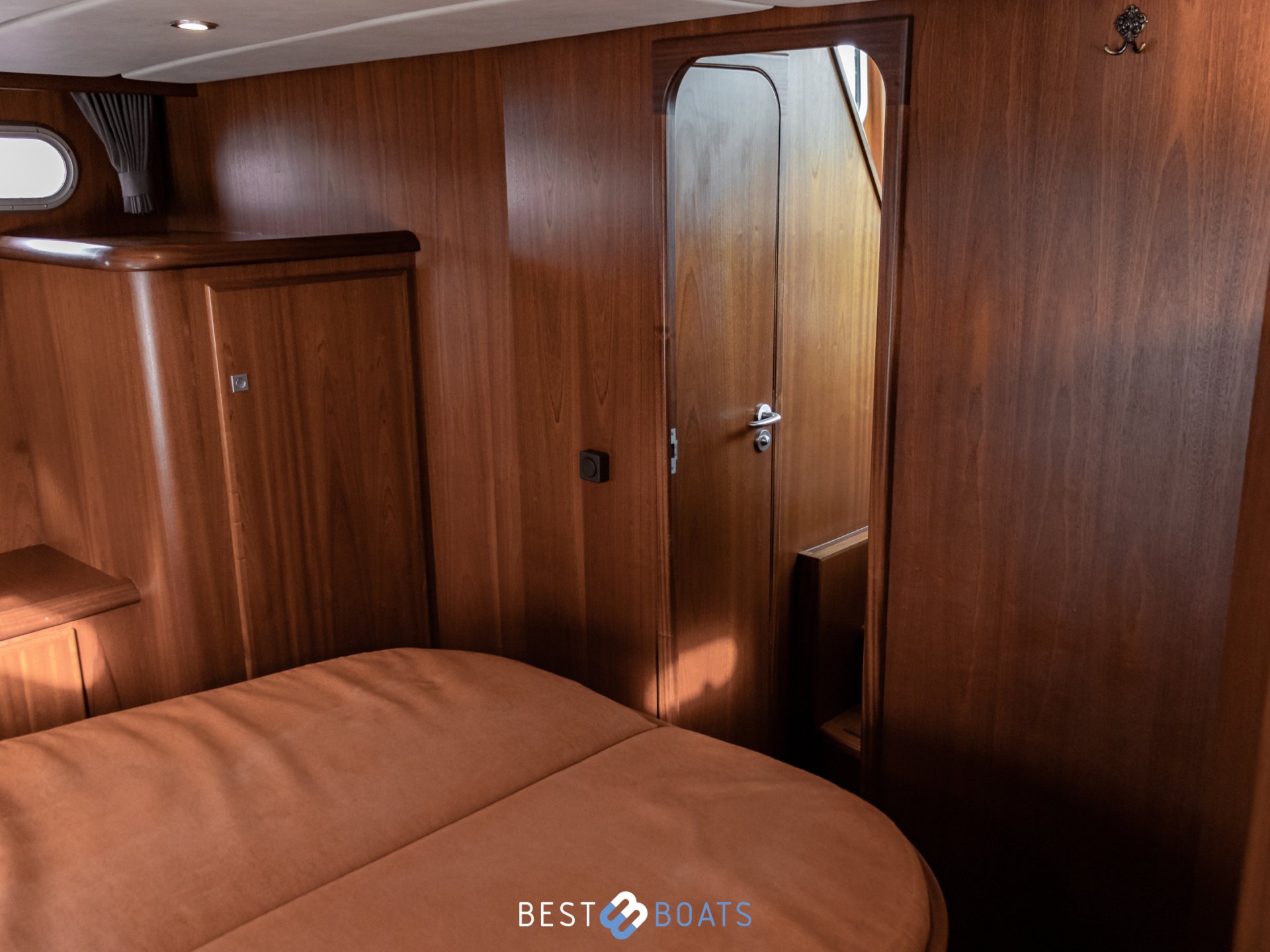 Jetten 37 AC-RS