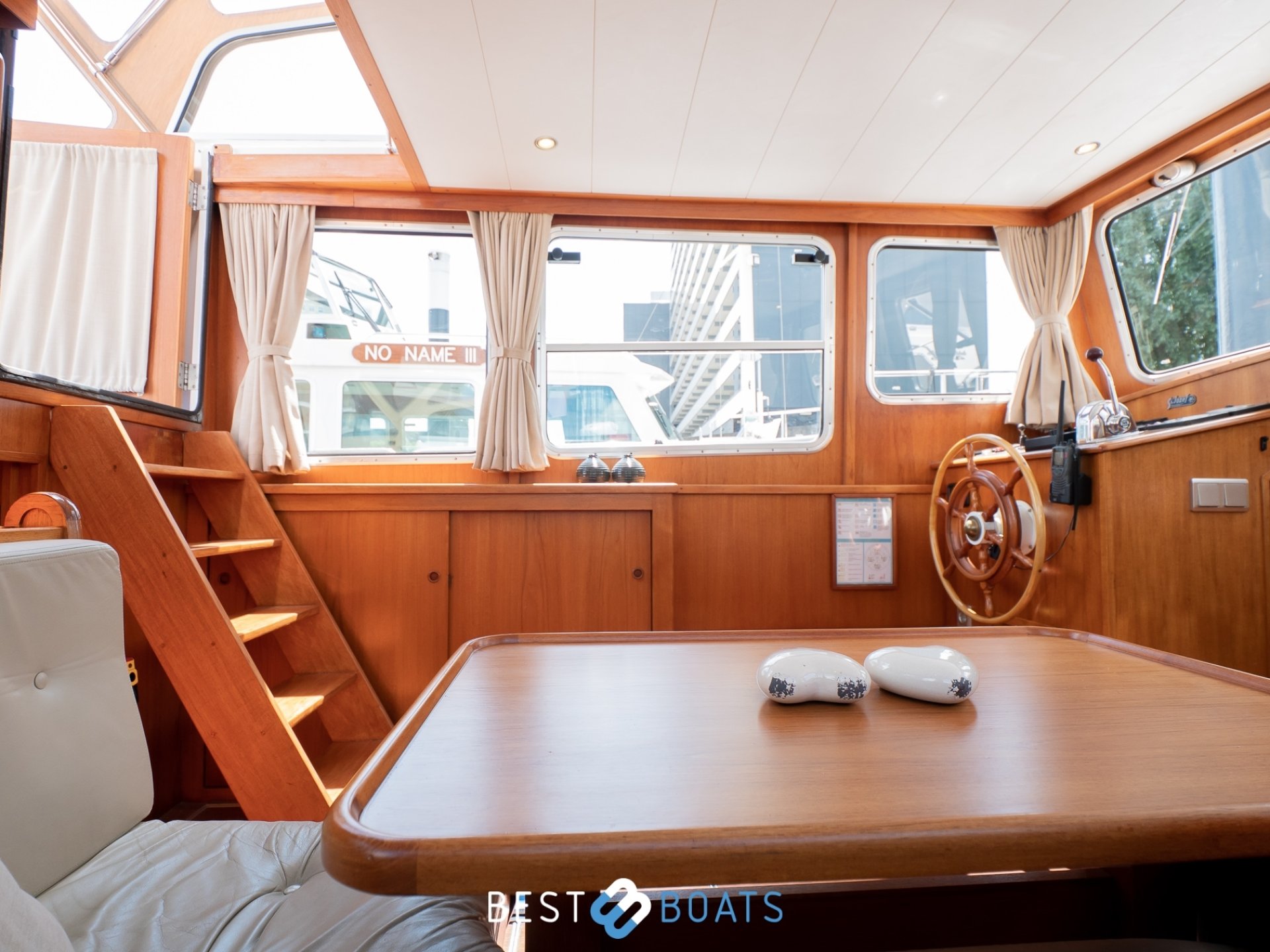 Linssen Sturdy 1000 AC Royal