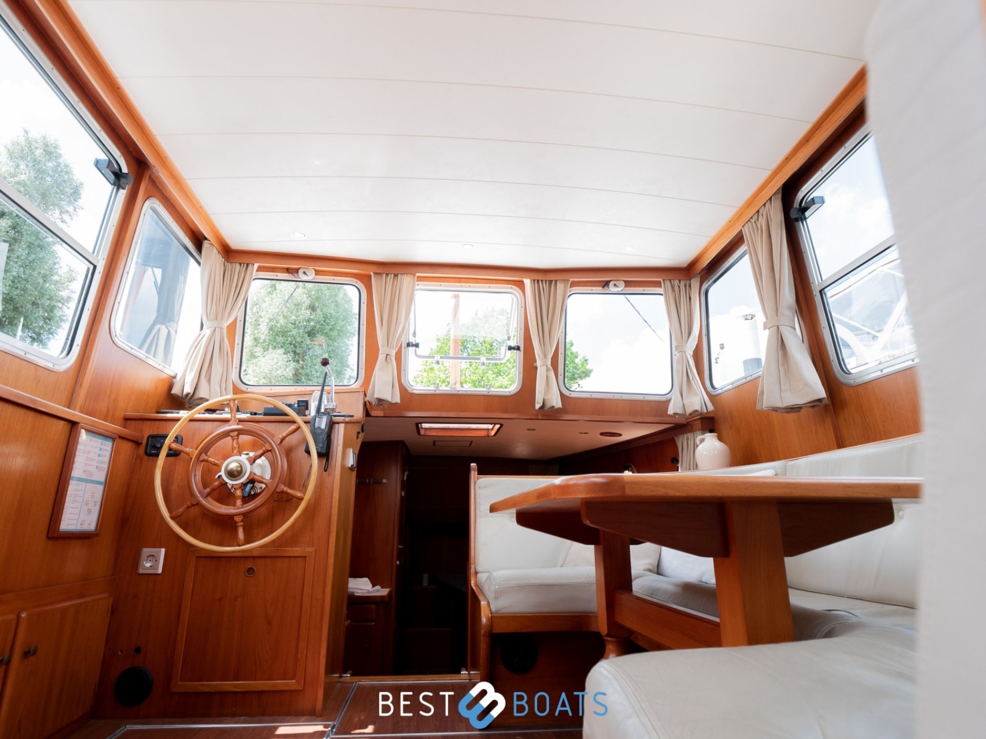 Linssen Sturdy 1000 AC Royal