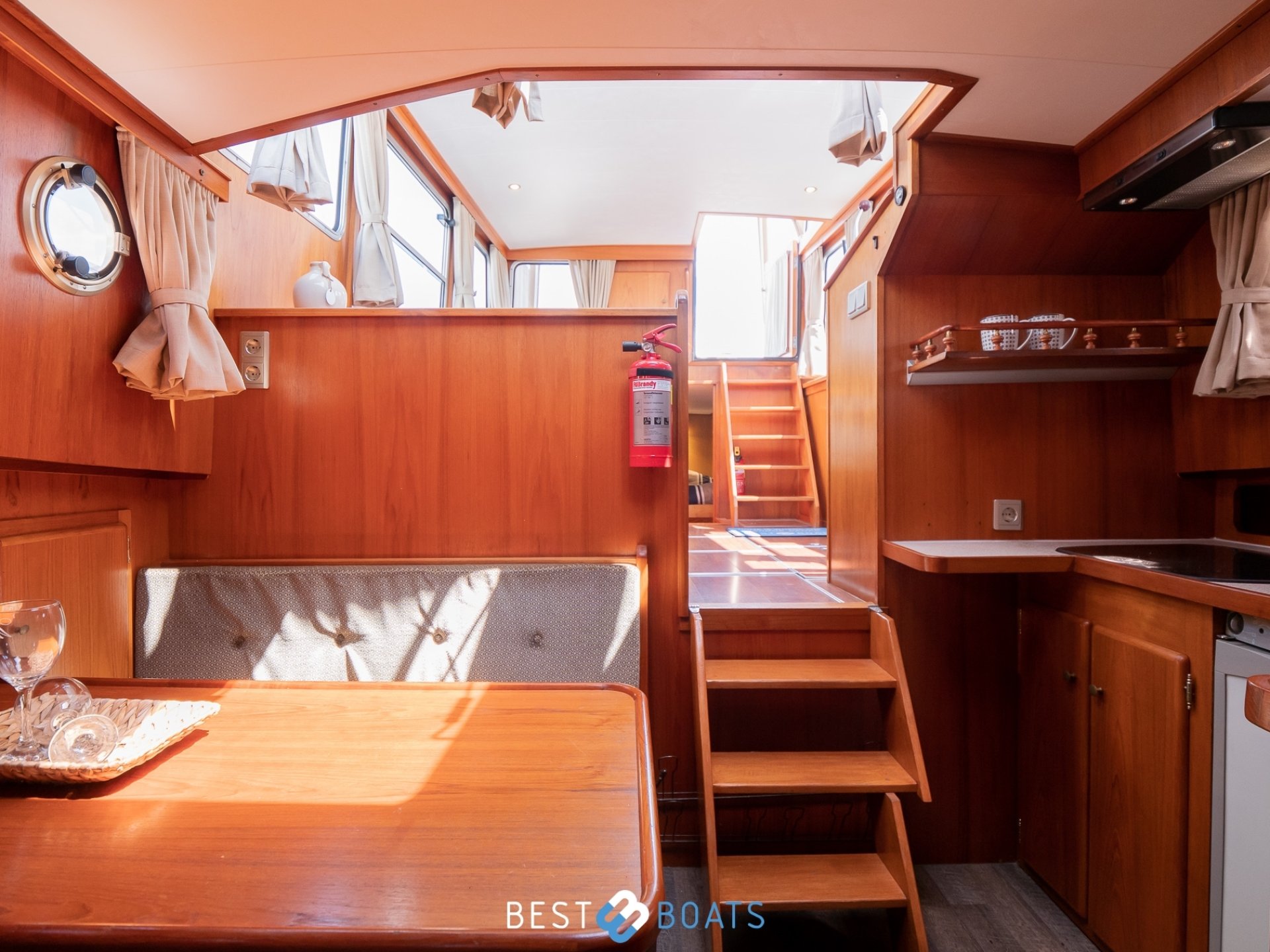 Linssen Sturdy 1000 AC Royal