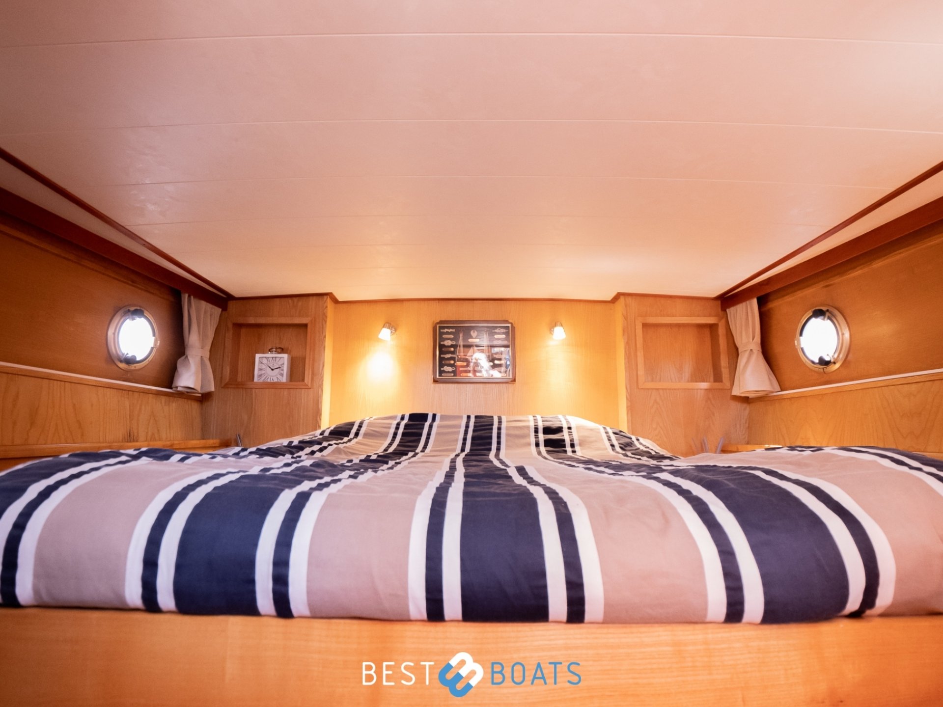 Linssen Sturdy 1000 AC Royal