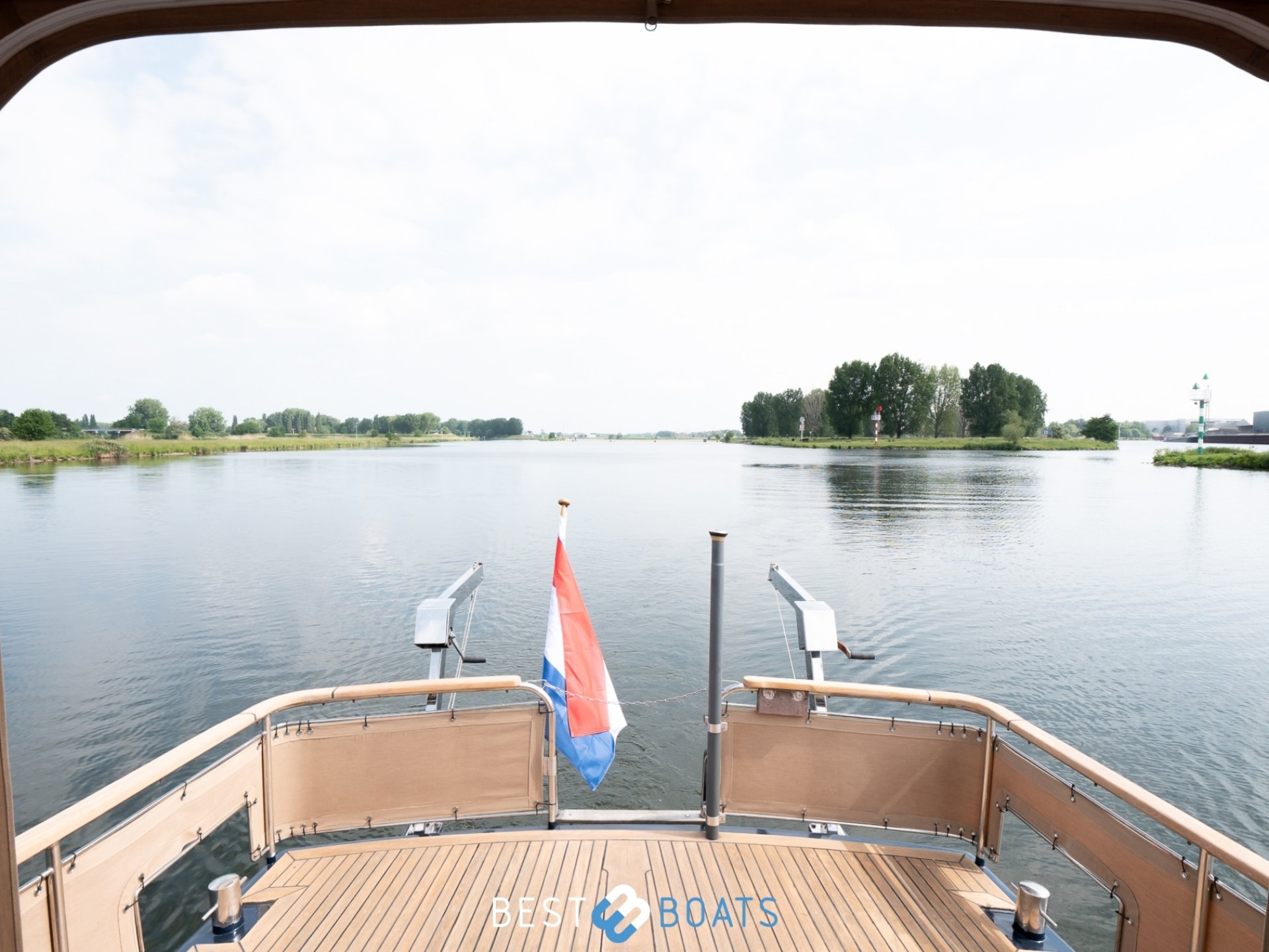 Linssen Sturdy 1000 AC Royal