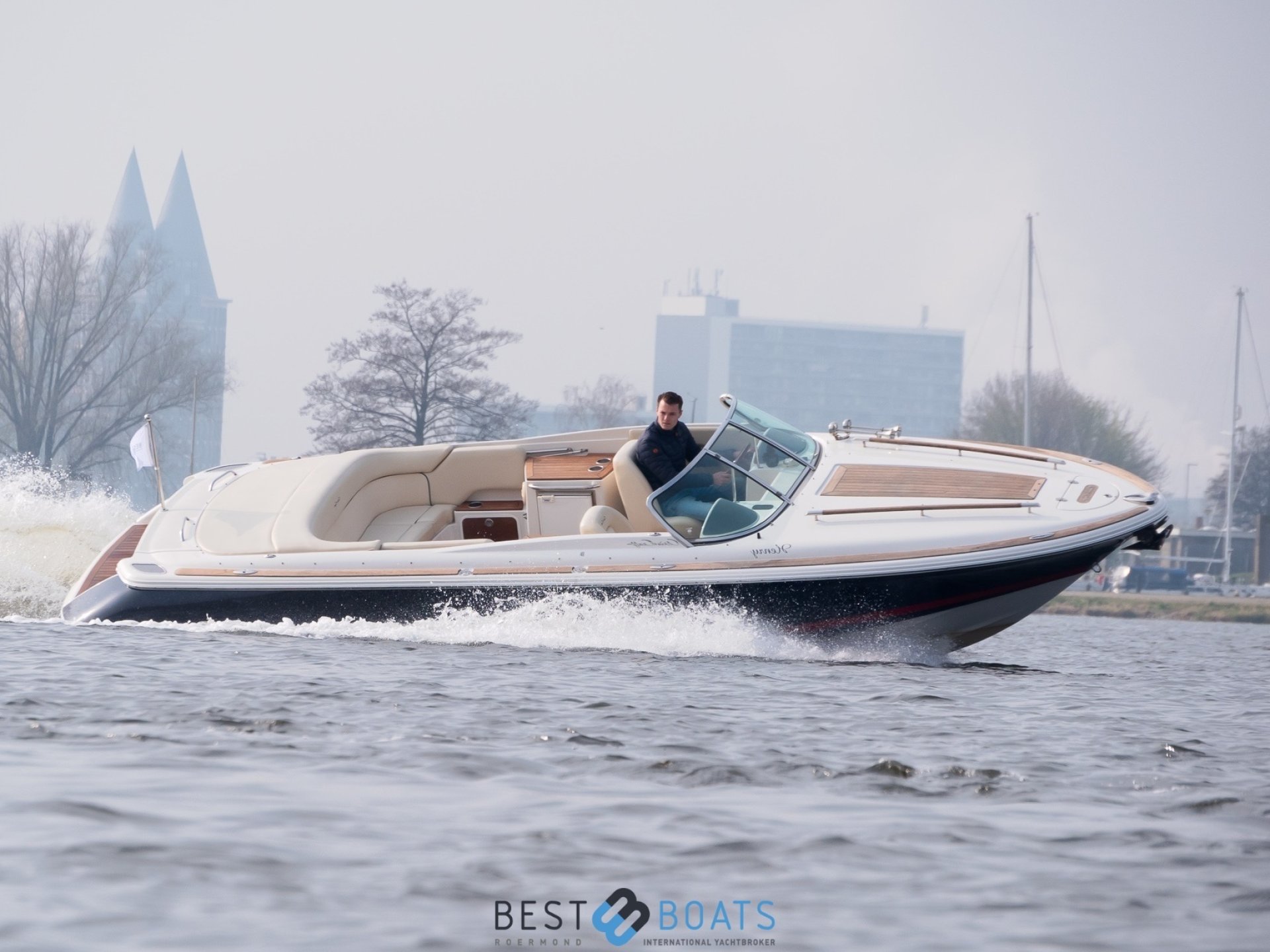 Chris Craft Corsair 25