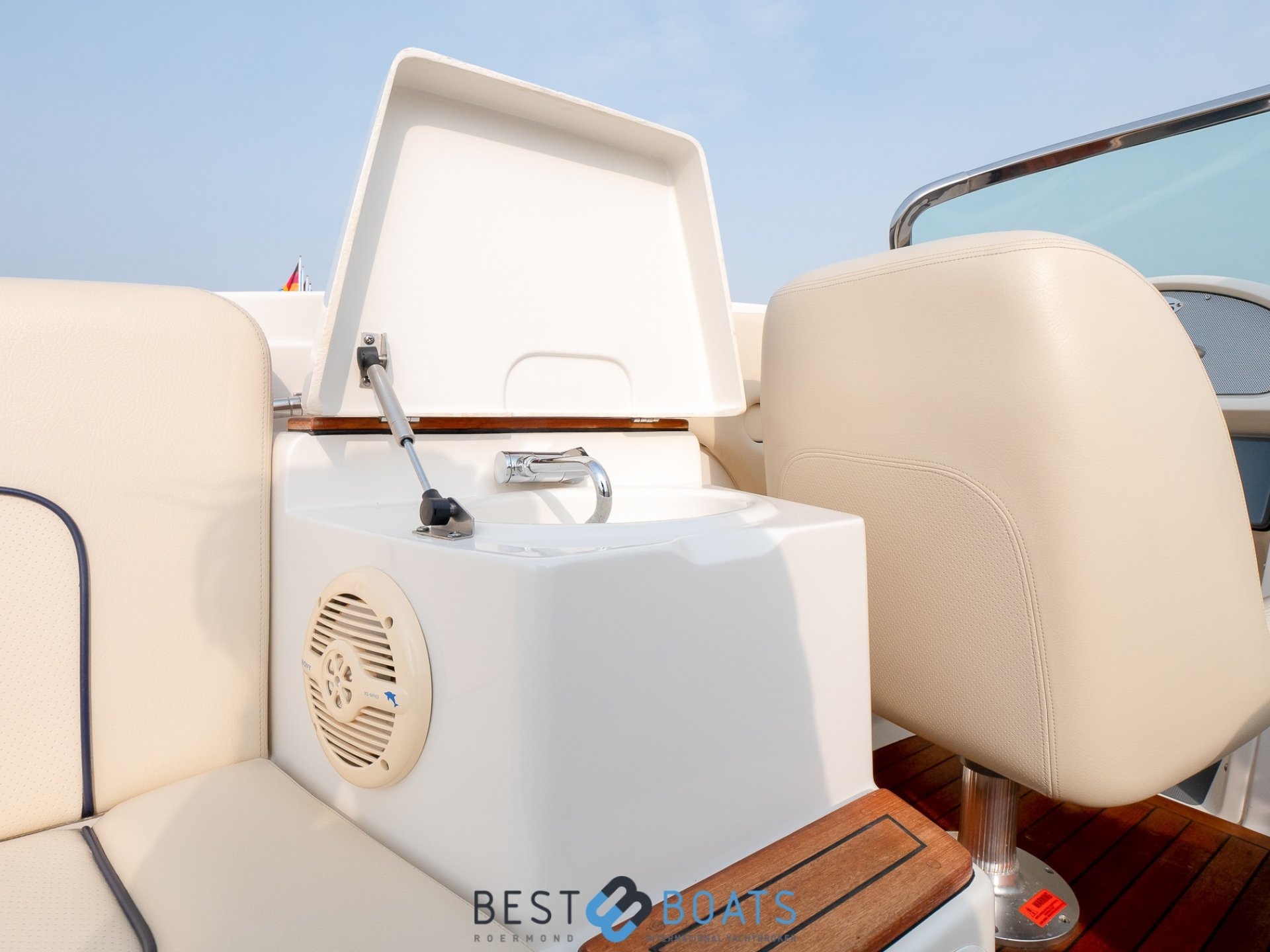 Chris Craft Corsair 25
