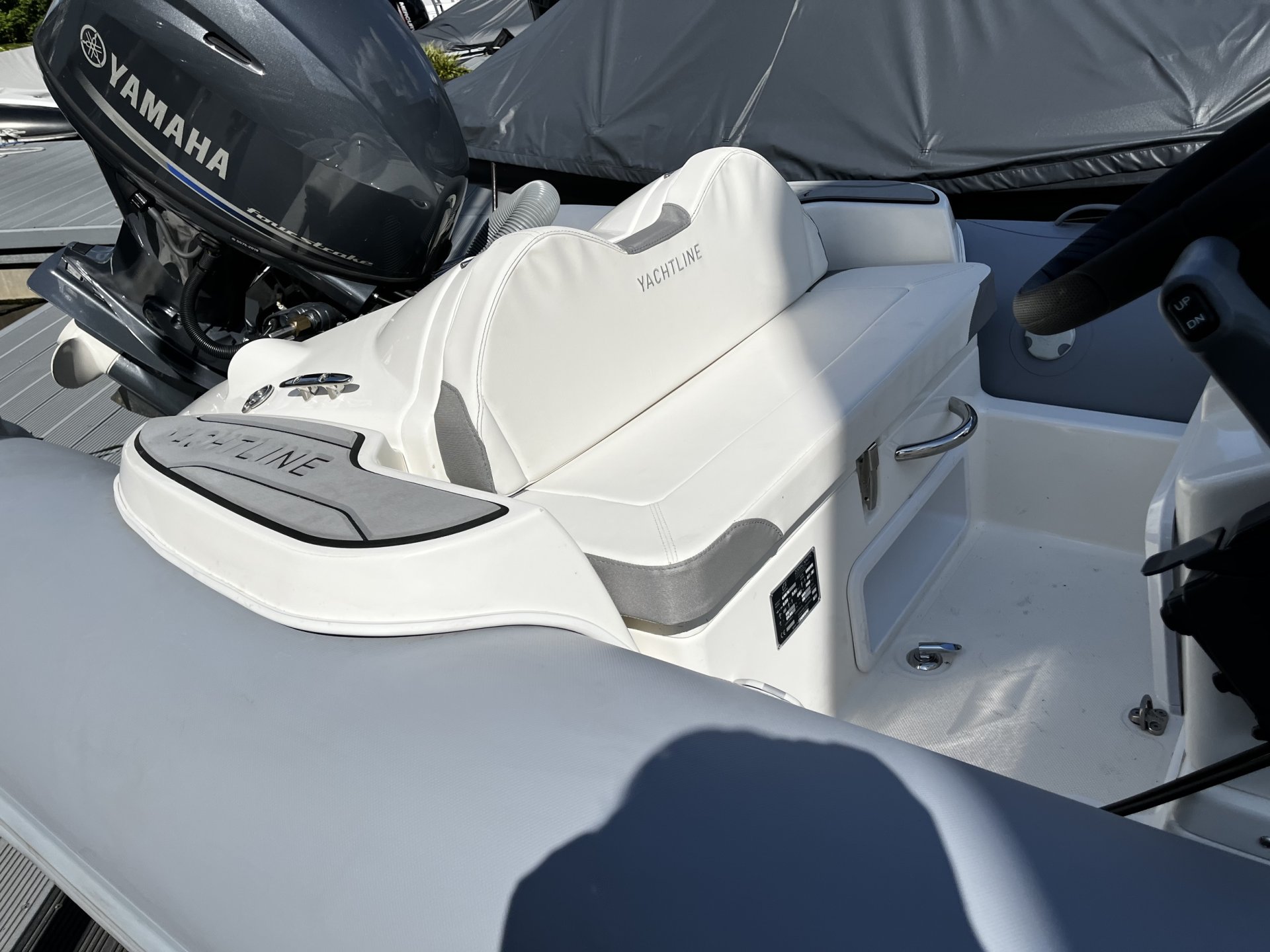 Zodiac Yachtline 360 Deluxe