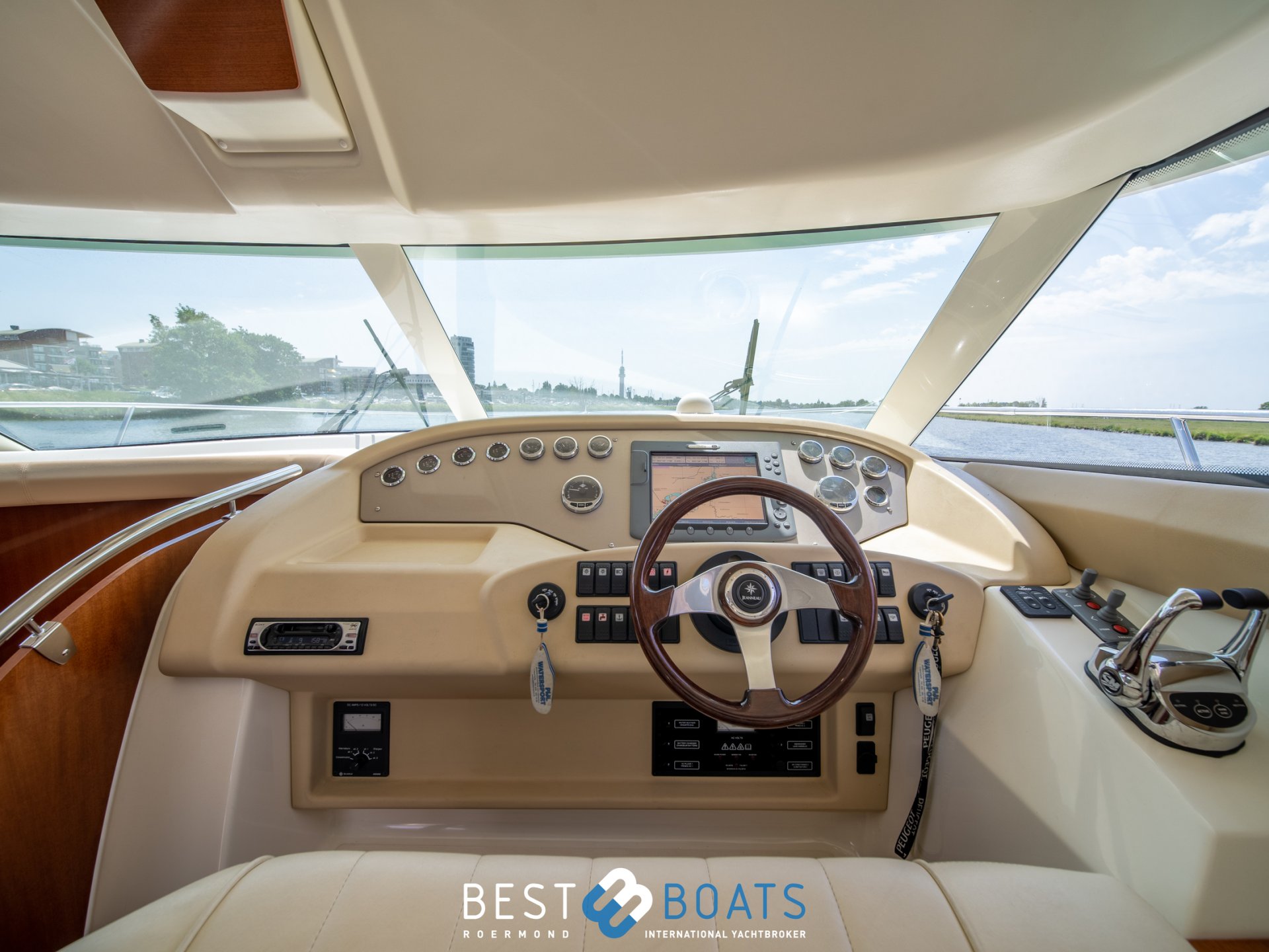 Jeanneau Prestige 42 Fly