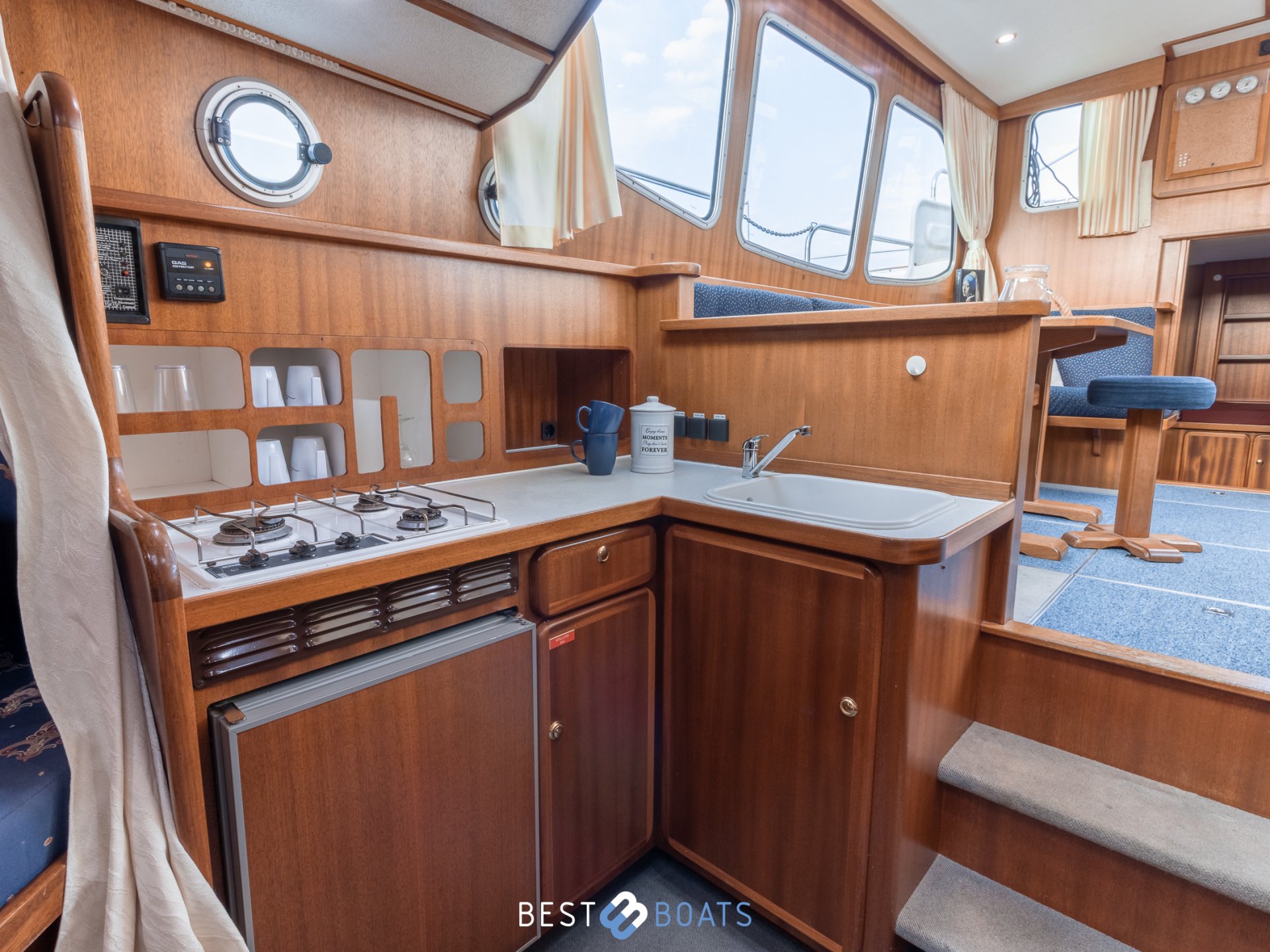 Linssen Dutch Sturdy 320 AC