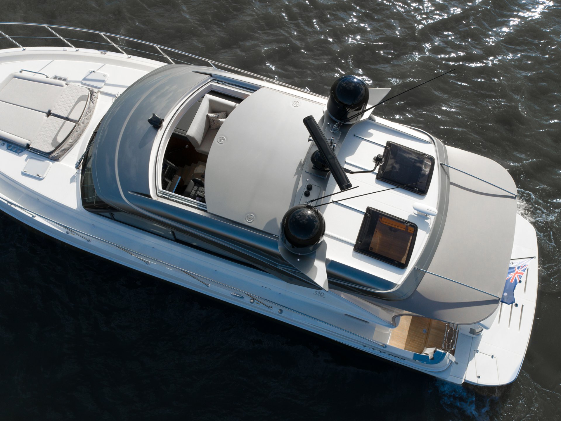 Riviera 4800 SPORT YACHT SERIES II - PLATINUM EDITION