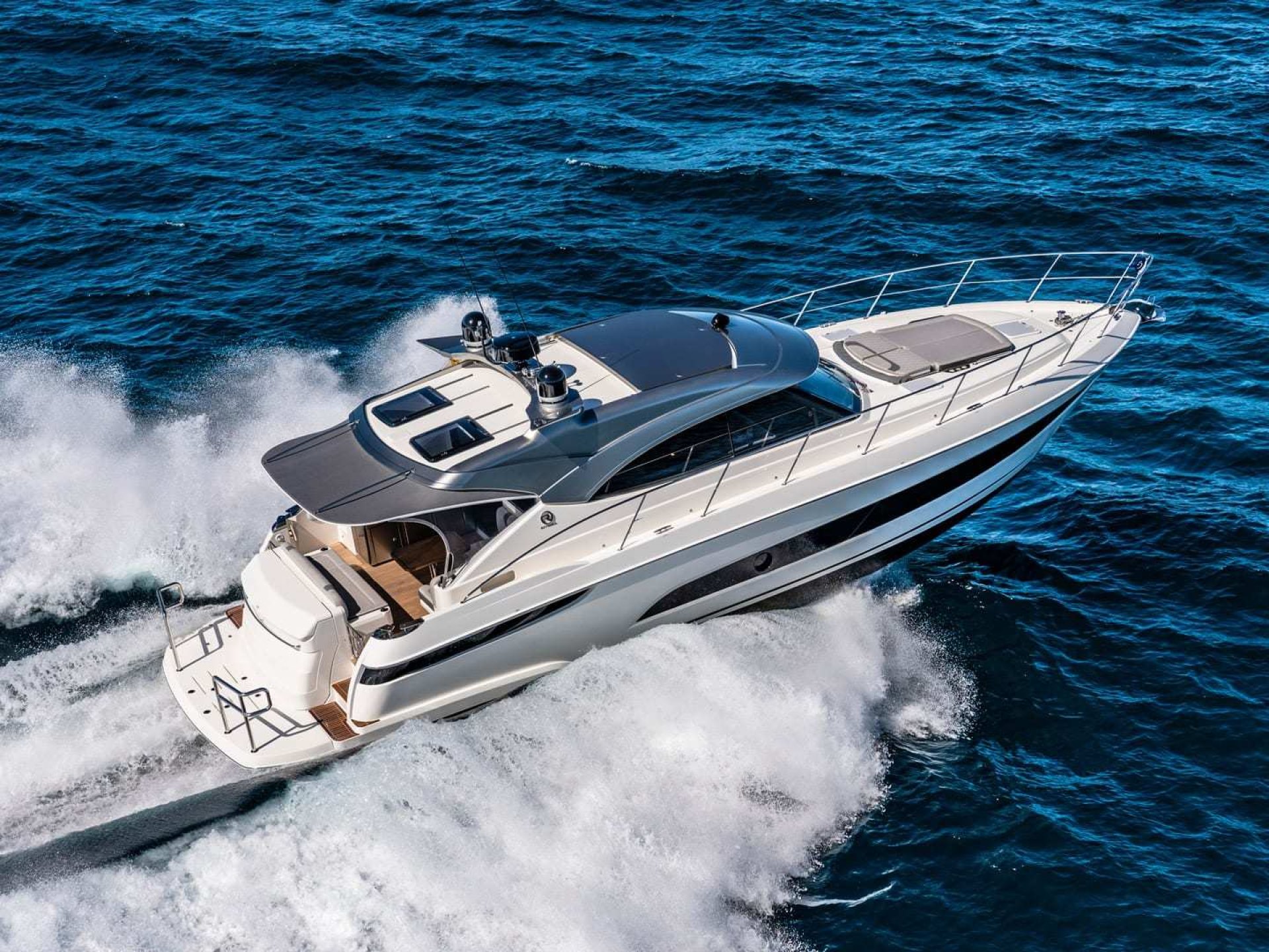 Riviera 4800 SPORT YACHT SERIES II - PLATINUM EDITION