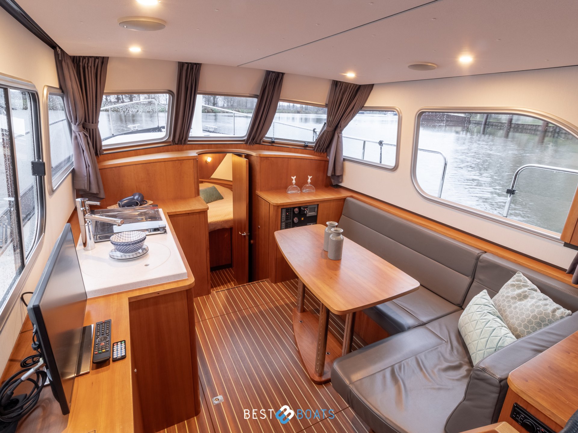 Linssen Grand Sturdy 30.9 AC