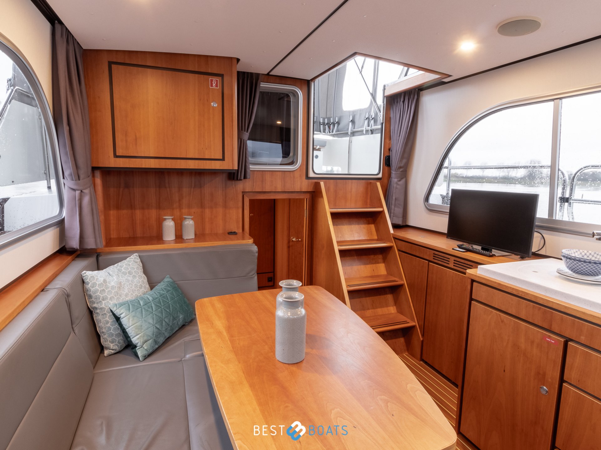 Linssen Grand Sturdy 30.9 AC