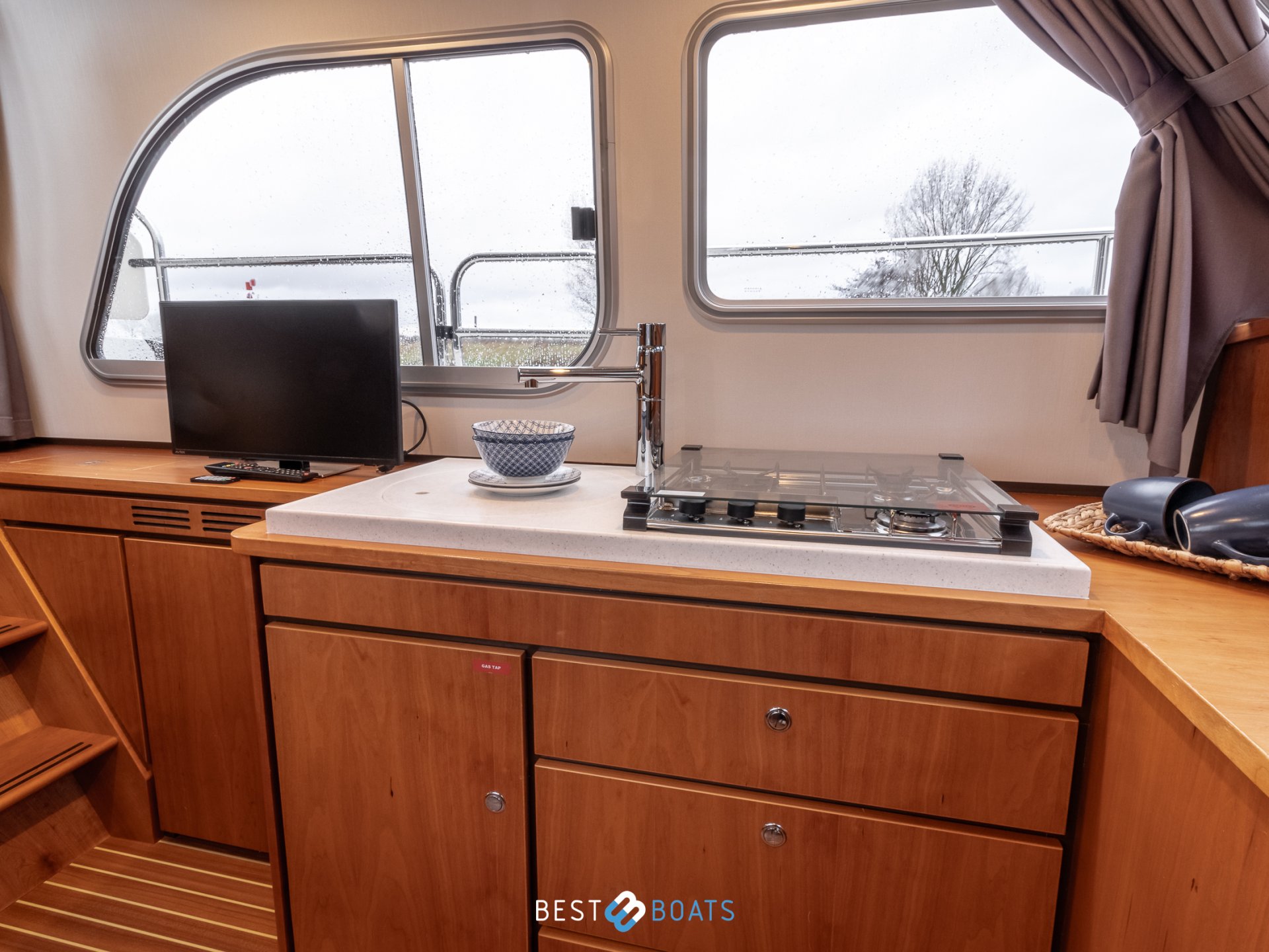 Linssen Grand Sturdy 30.9 AC