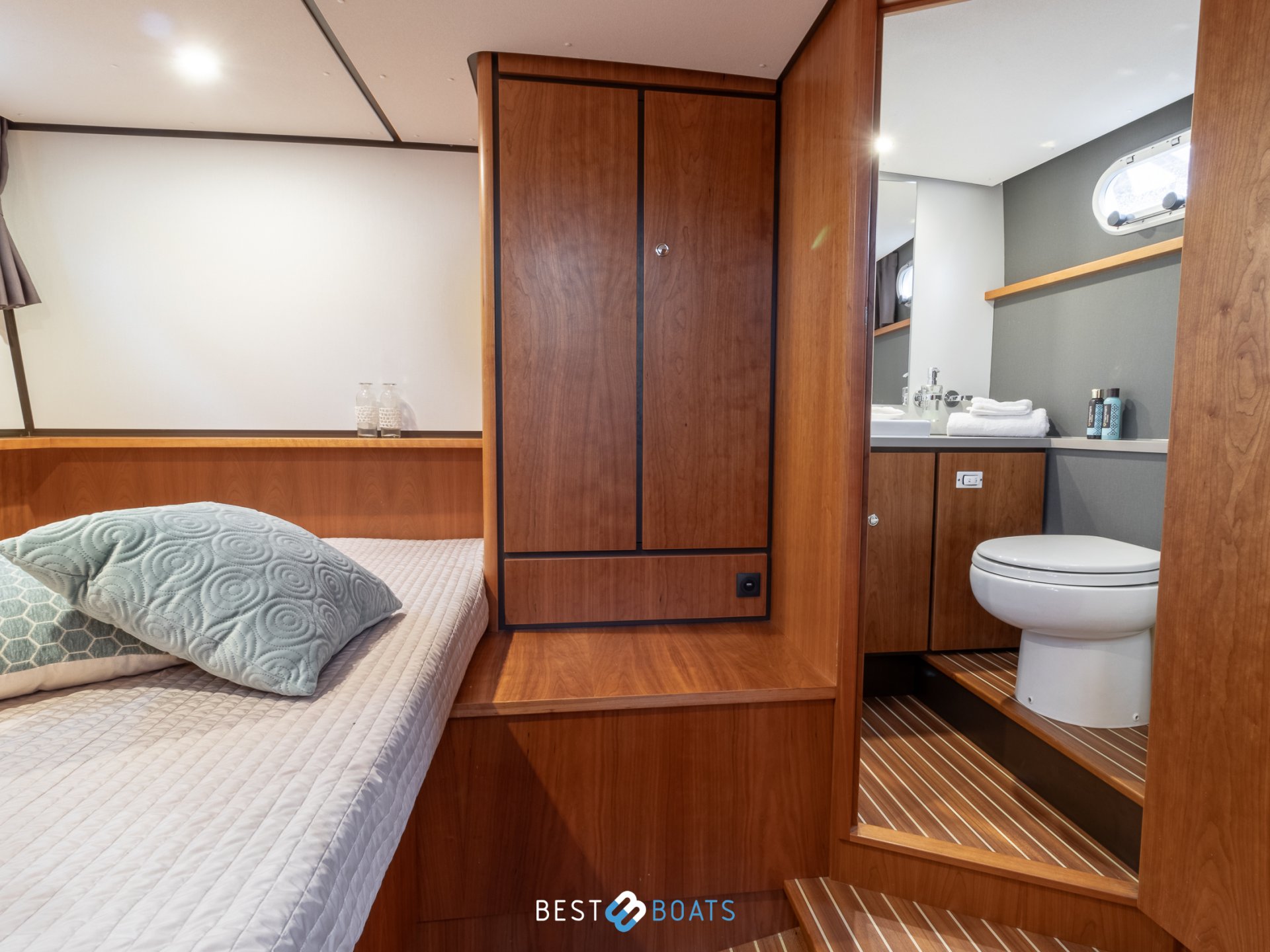 Linssen Grand Sturdy 30.9 AC