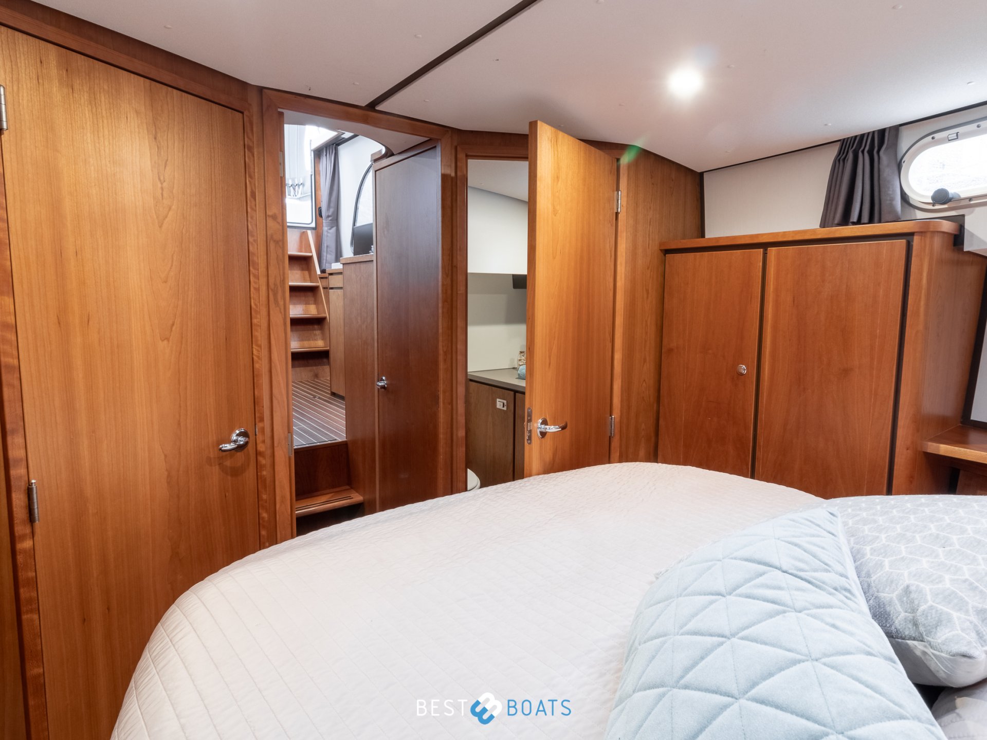 Linssen Grand Sturdy 30.9 AC