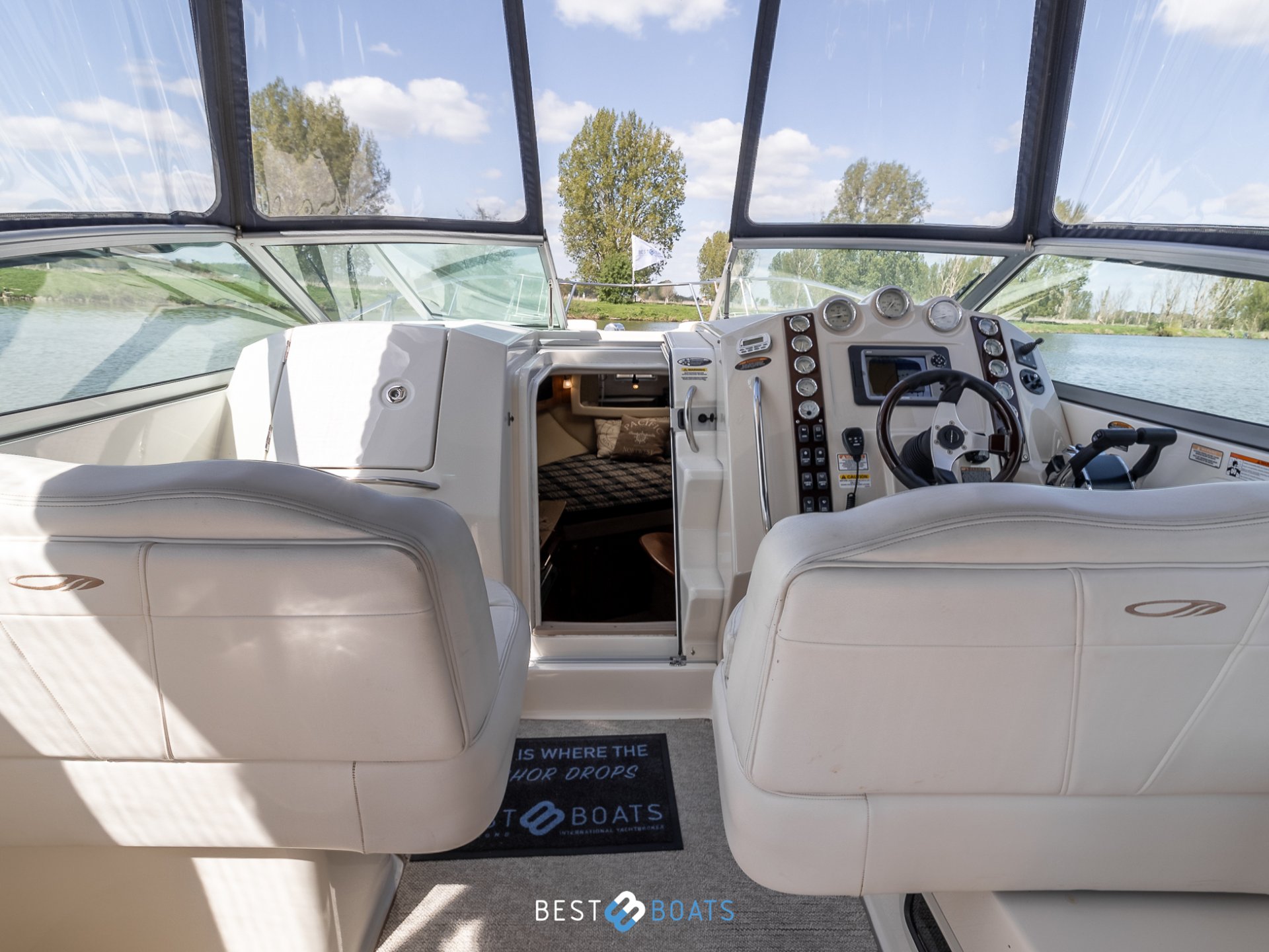 Maxum 2900 SE