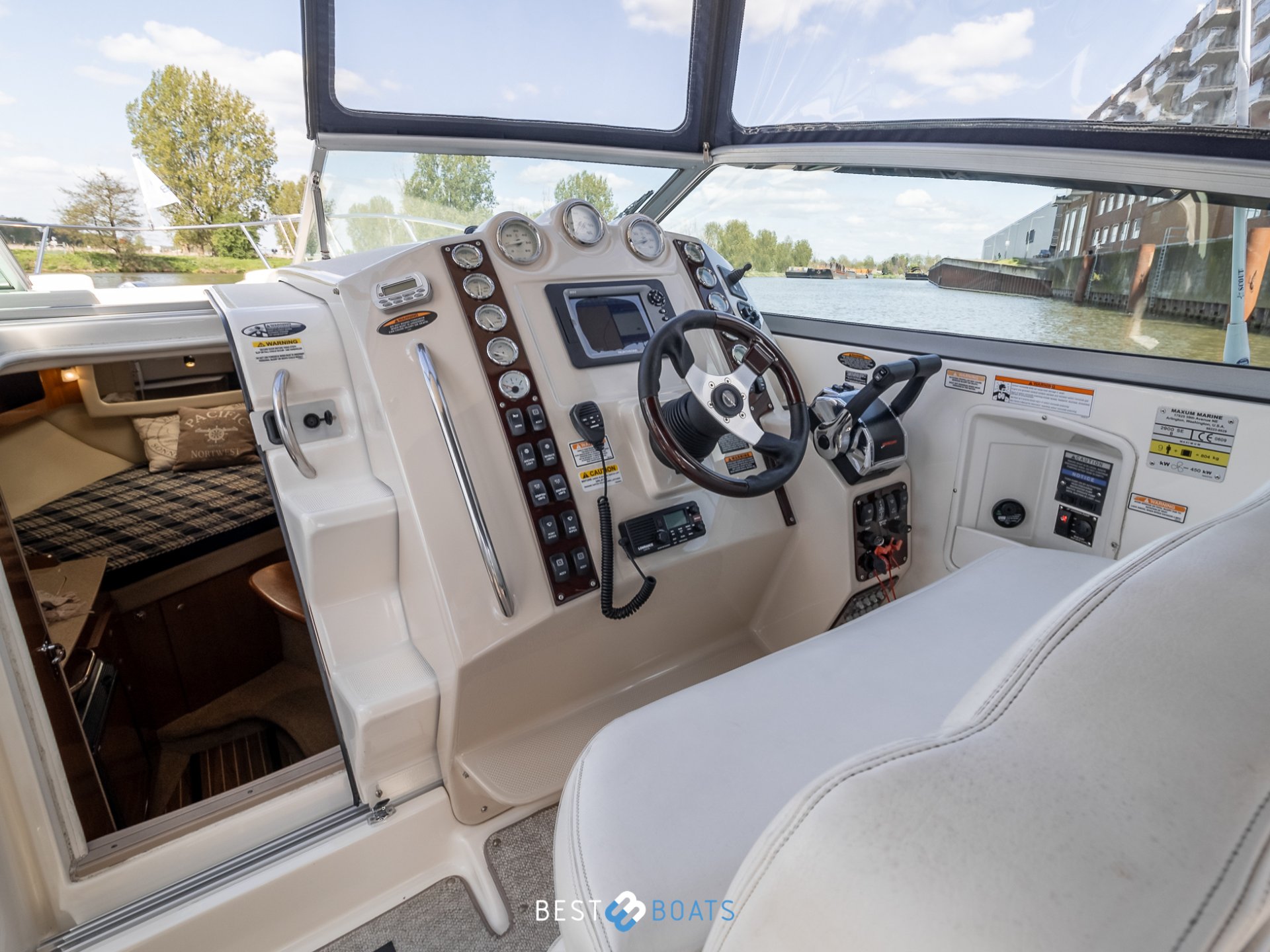 Maxum 2900 SE