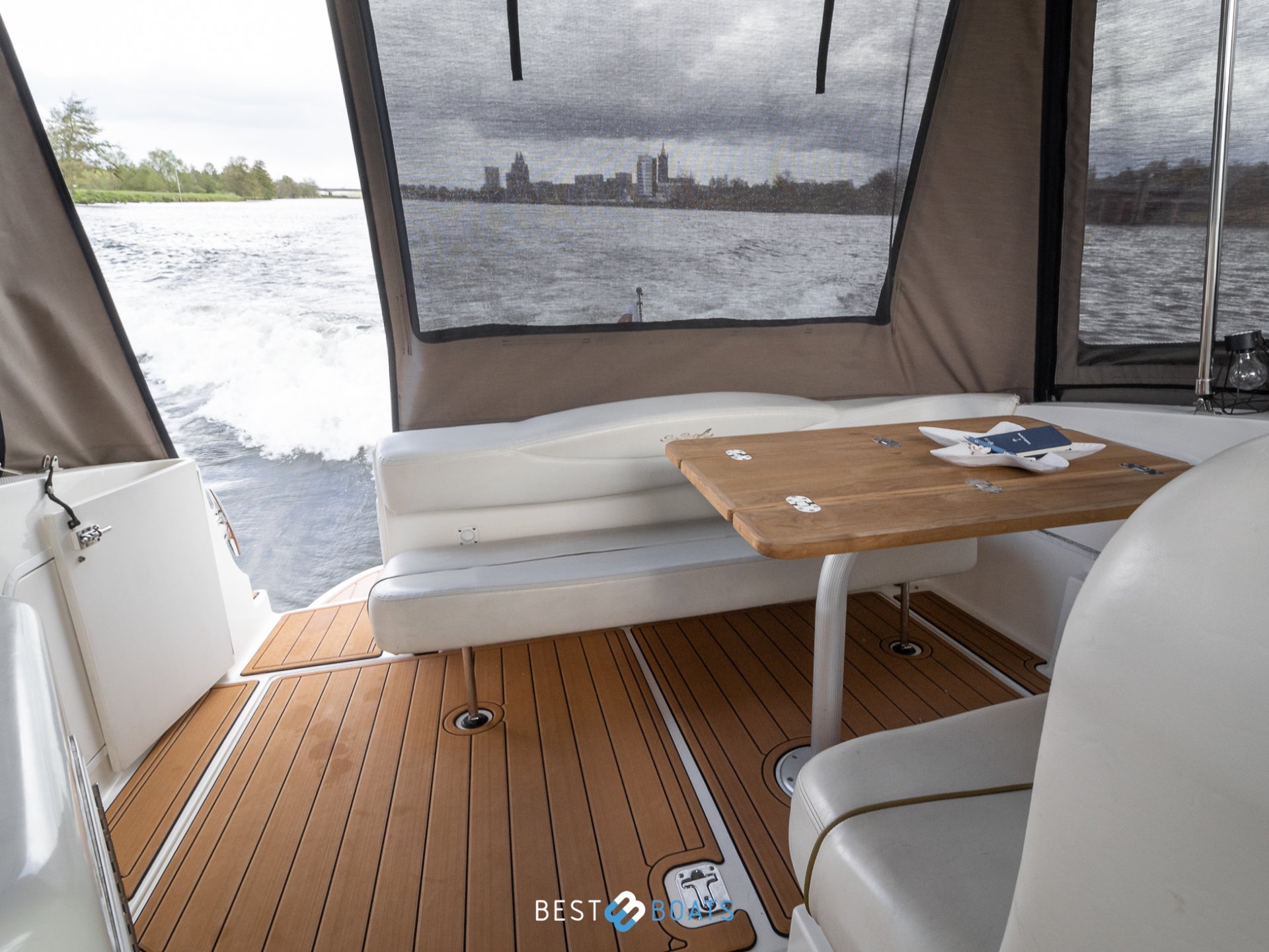 Sea Ray Sundancer 280 DA
