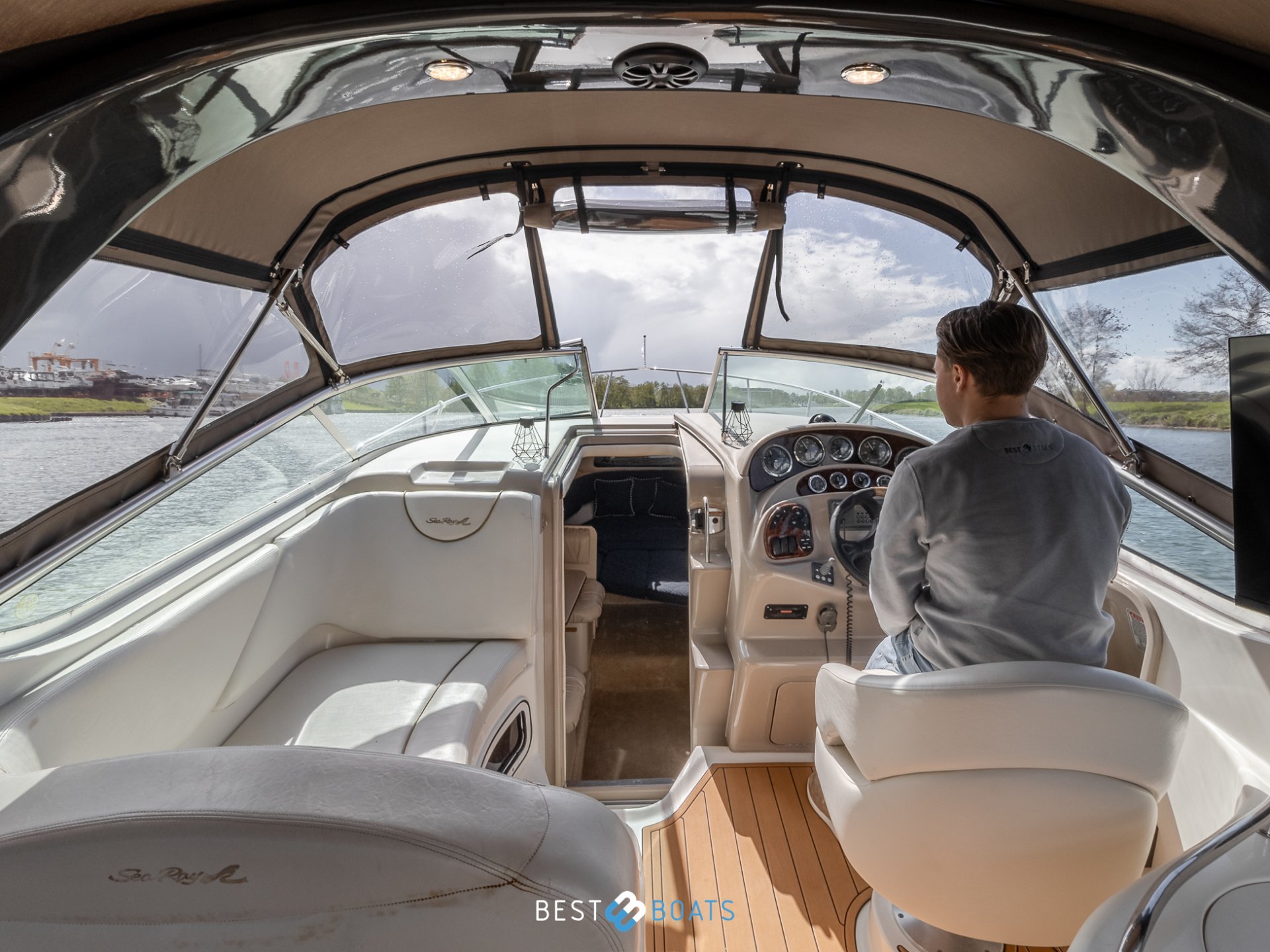 Sea Ray Sundancer 280 DA