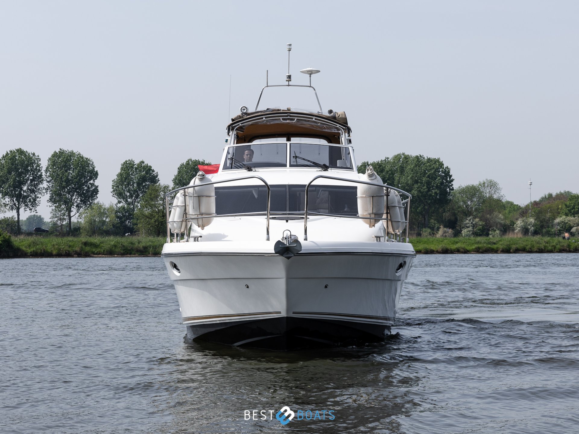 Broom 370