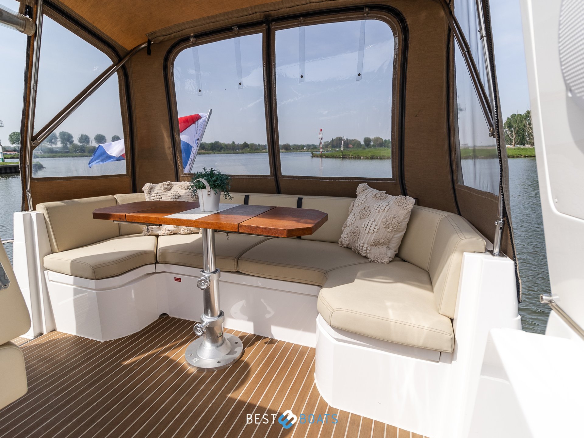 Broom 370