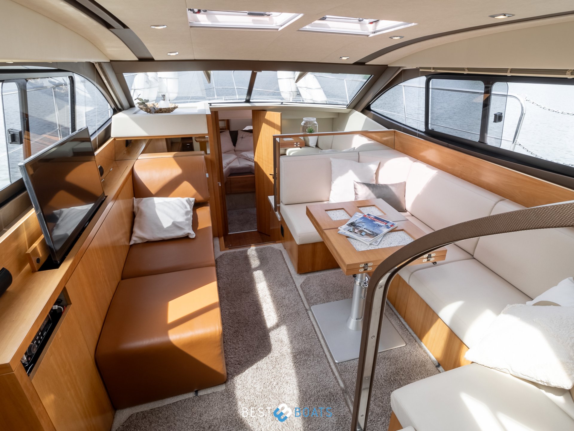Broom 370
