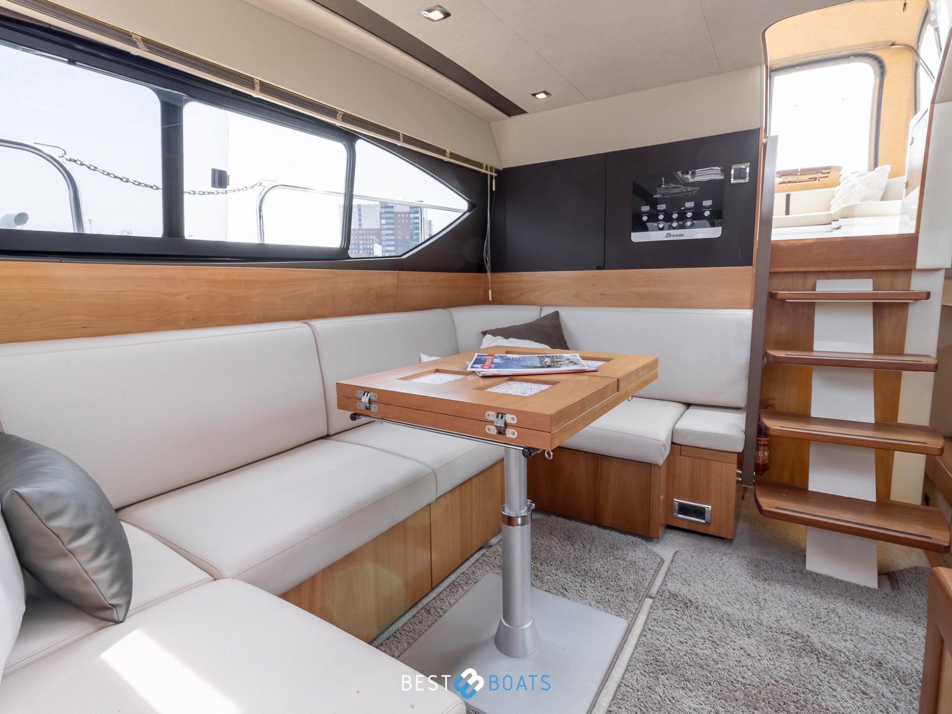 Broom 370