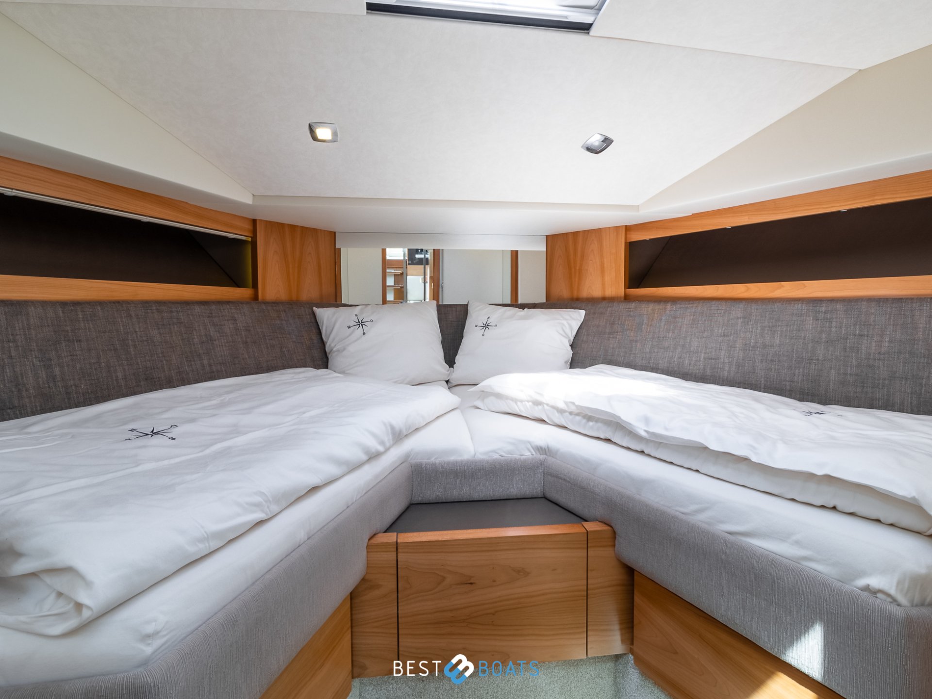 Broom 370