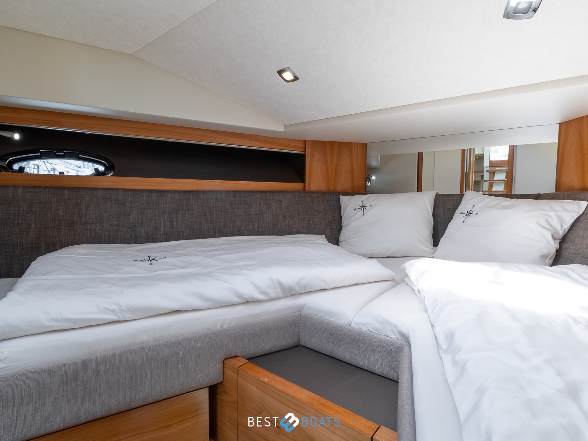 Broom 370