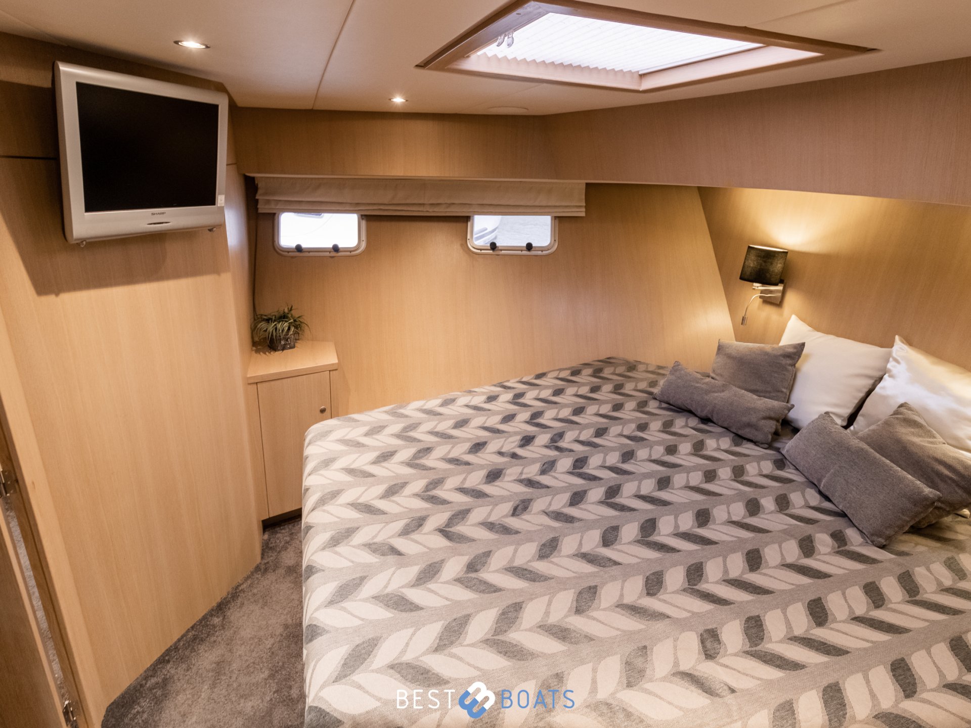 Euroship 1900 Pilothouse