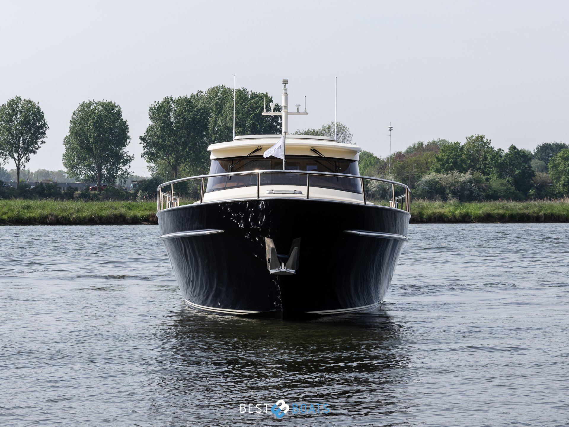 Tryvia 1300 GT Hardtop