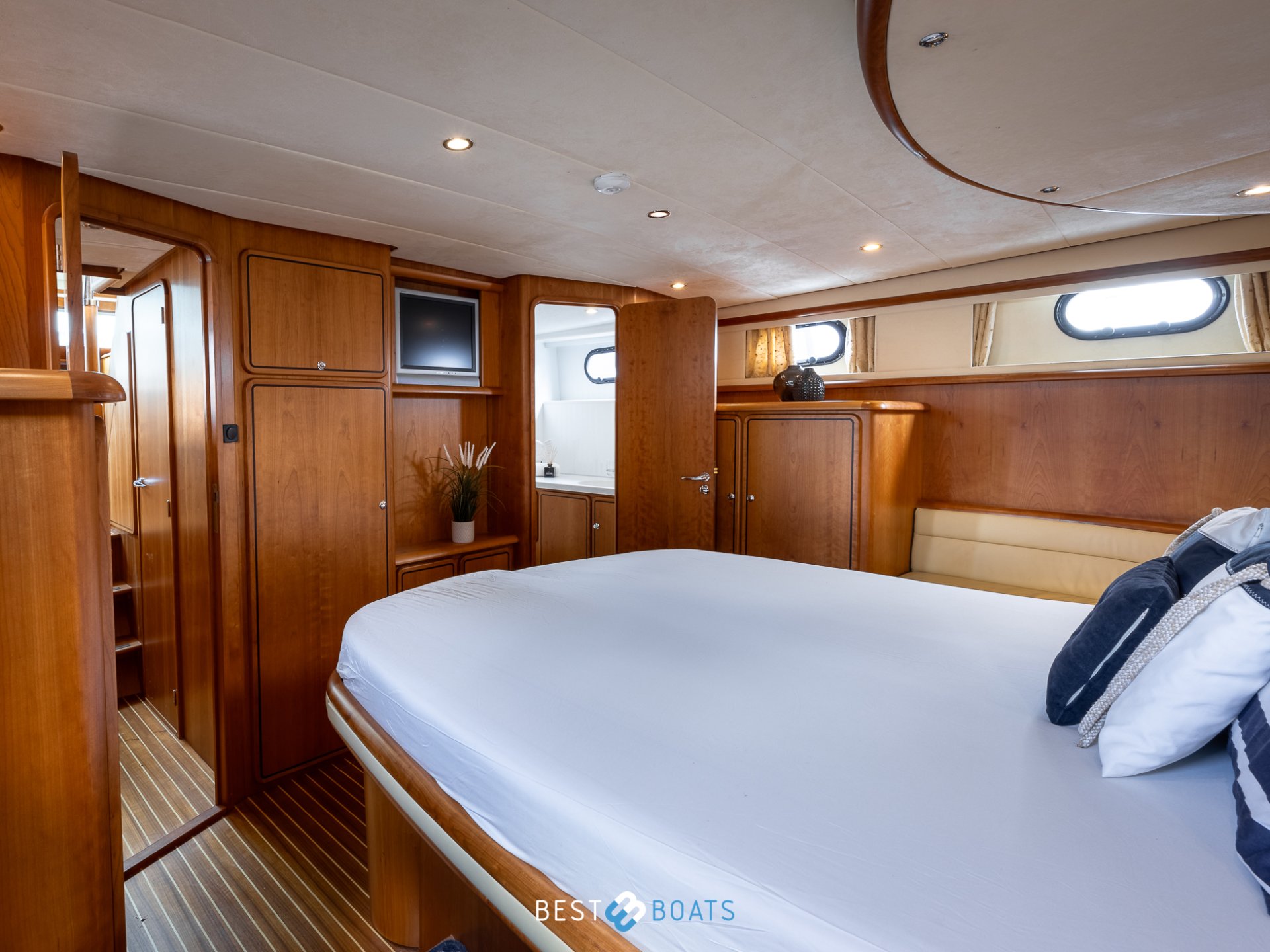 Linssen Grand Sturdy 500 AC Variotop Mark II