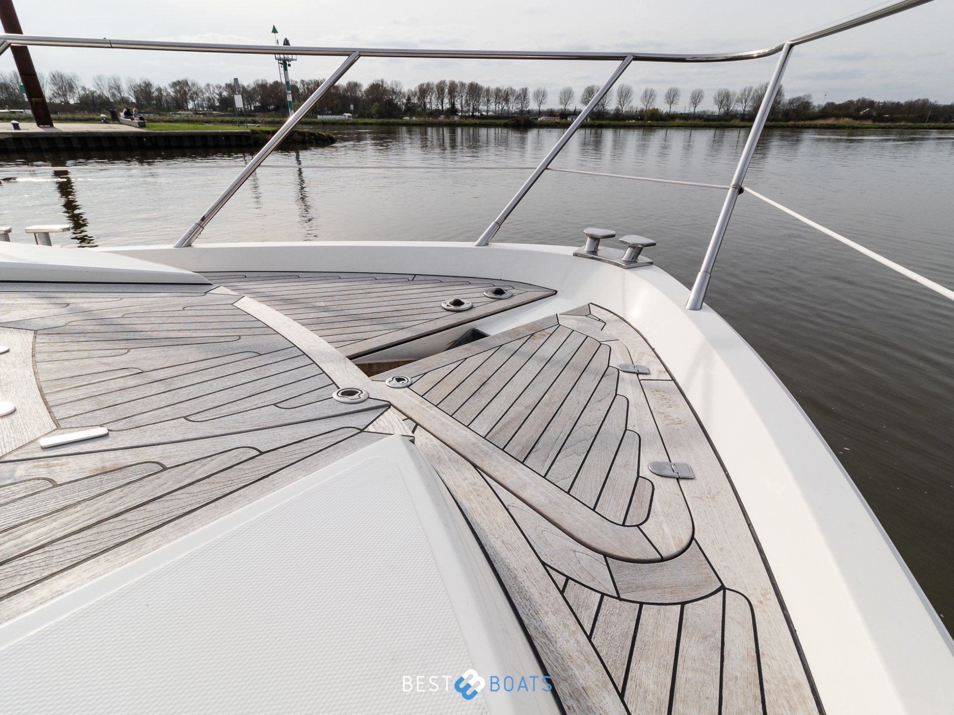Sealine T50