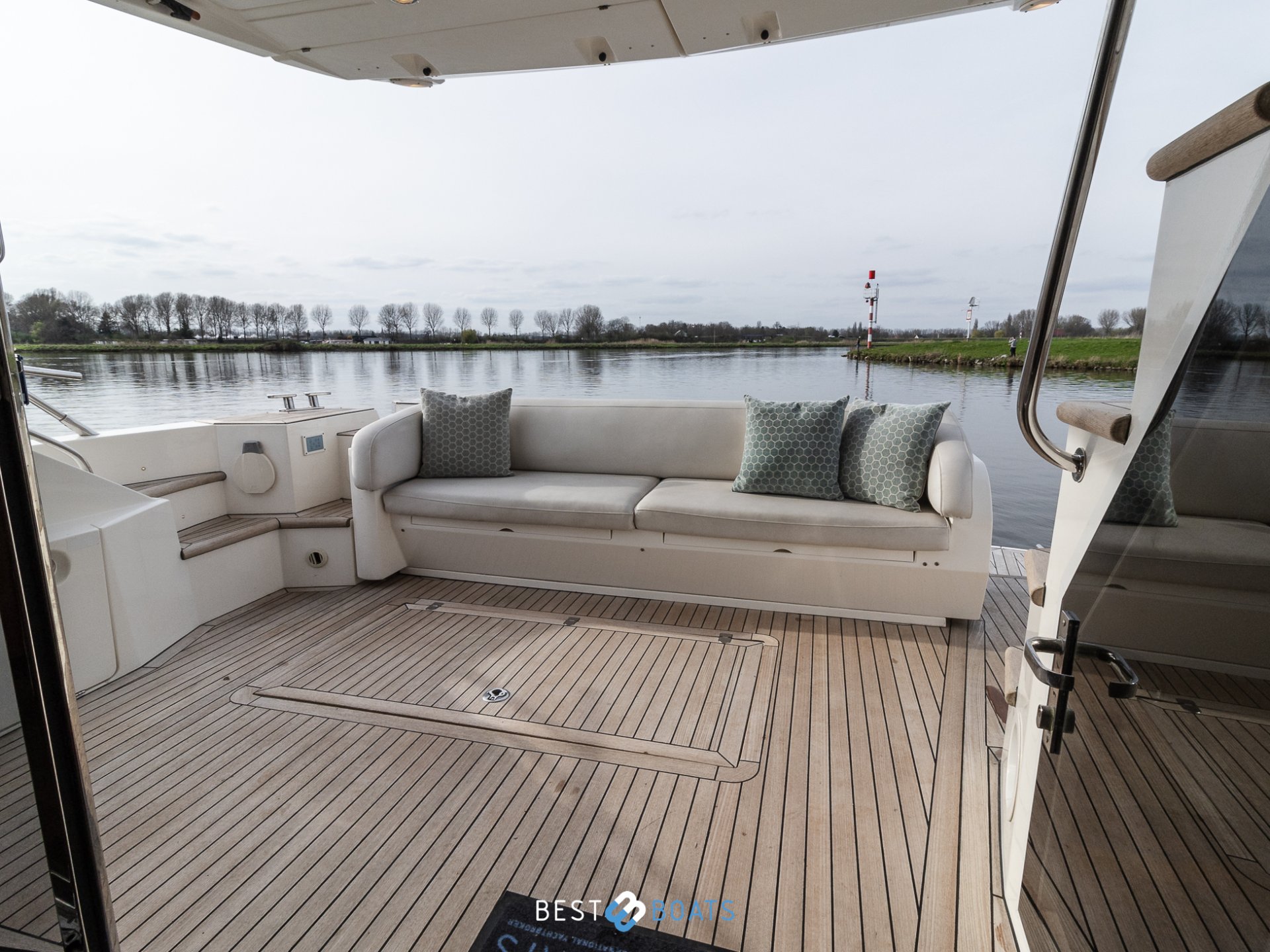 Sealine T50