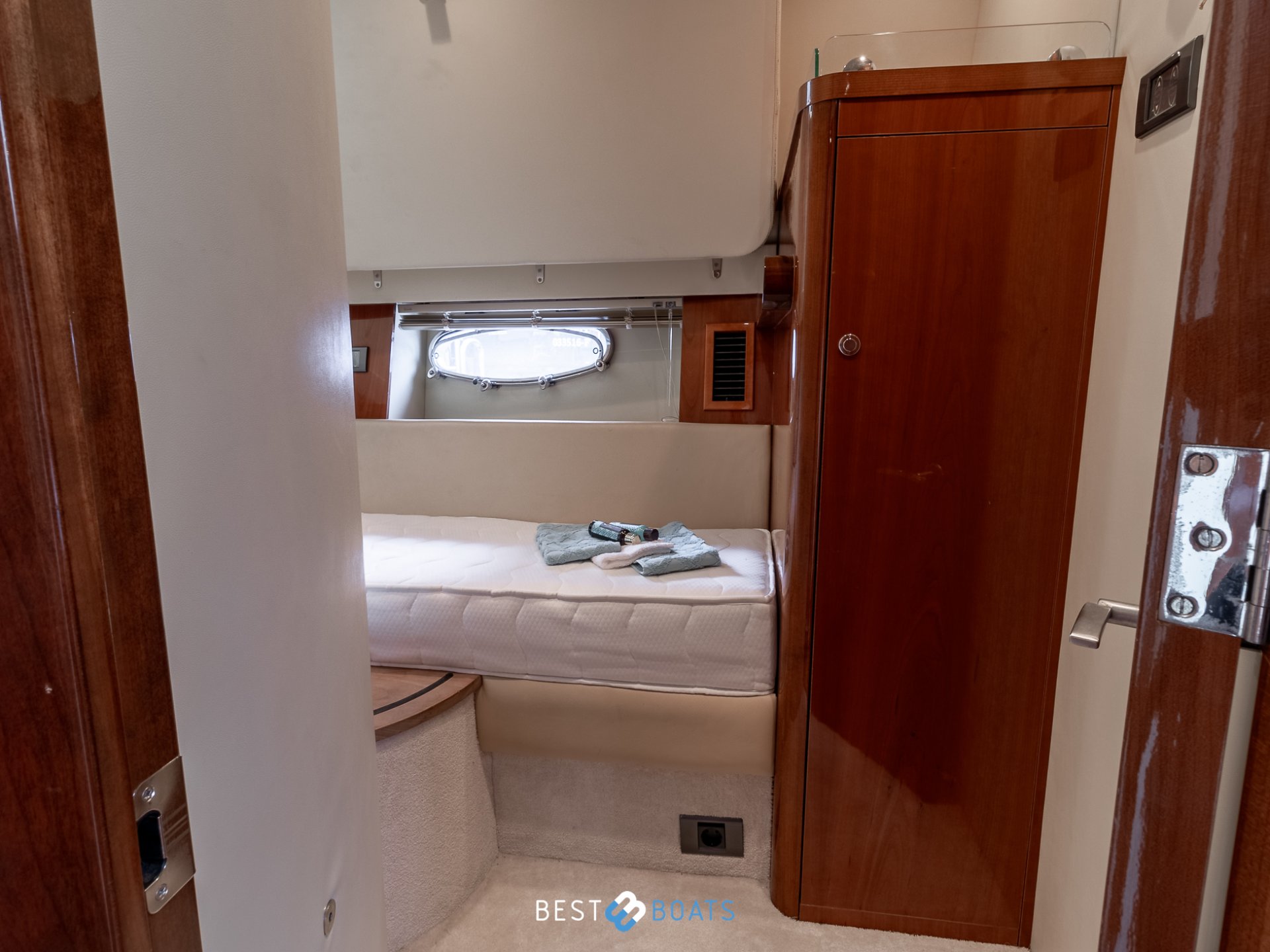 Sealine T50