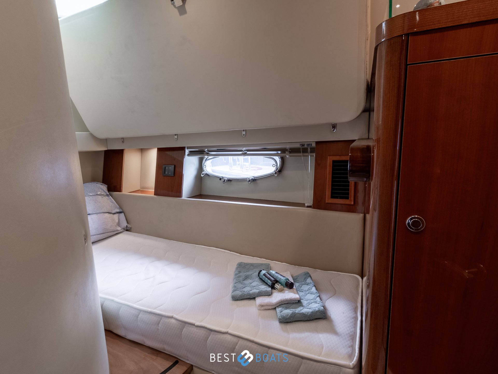 Sealine T50