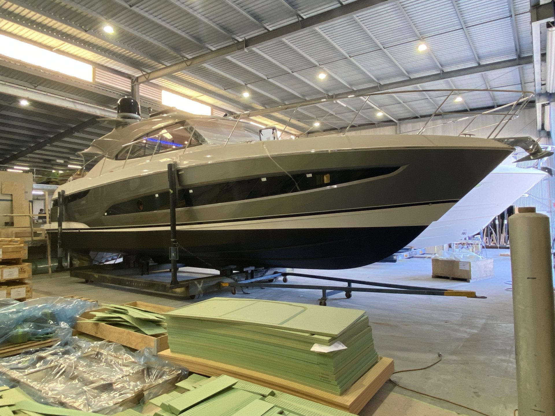 Riviera 4800 SPORT YACHT SERIES II - PLATINUM EDITION