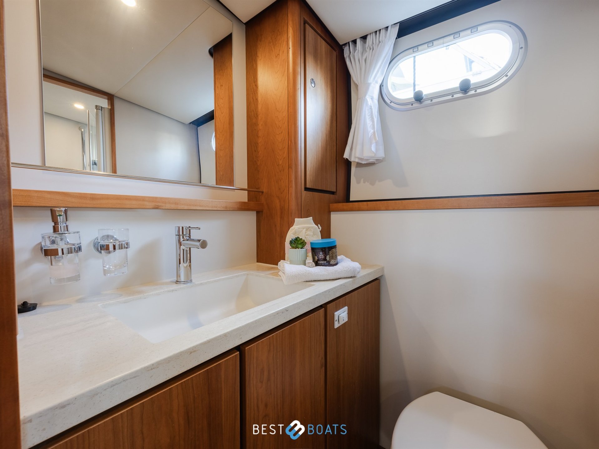 Linssen Grand Sturdy 40.0 AC