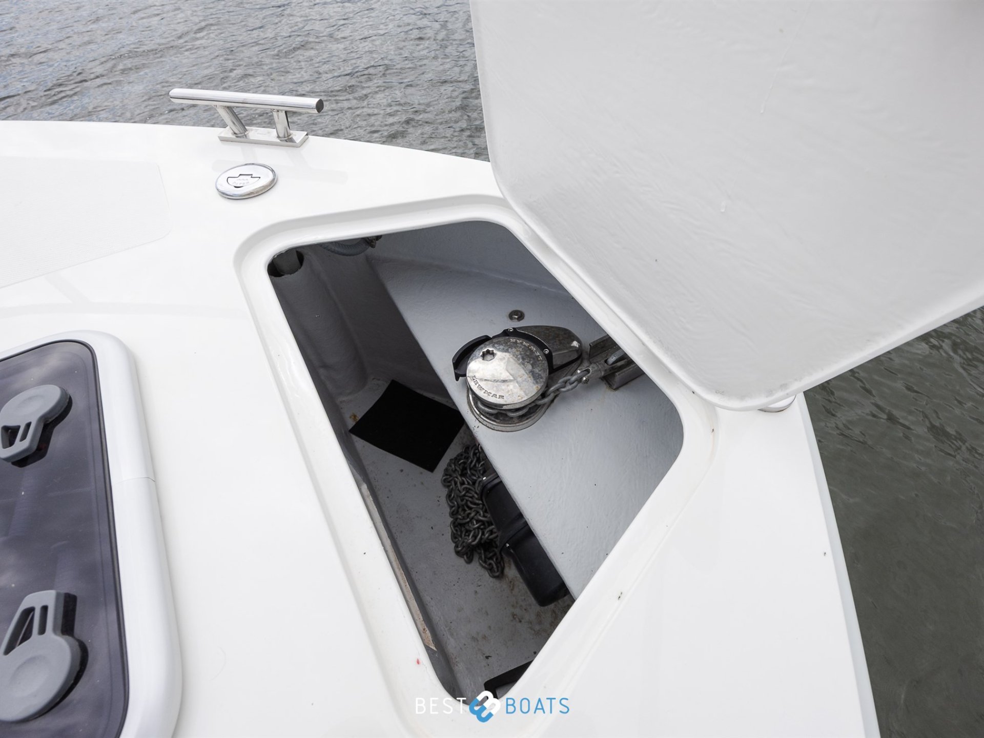Cobra Yachts Futura 36 Premium Fly