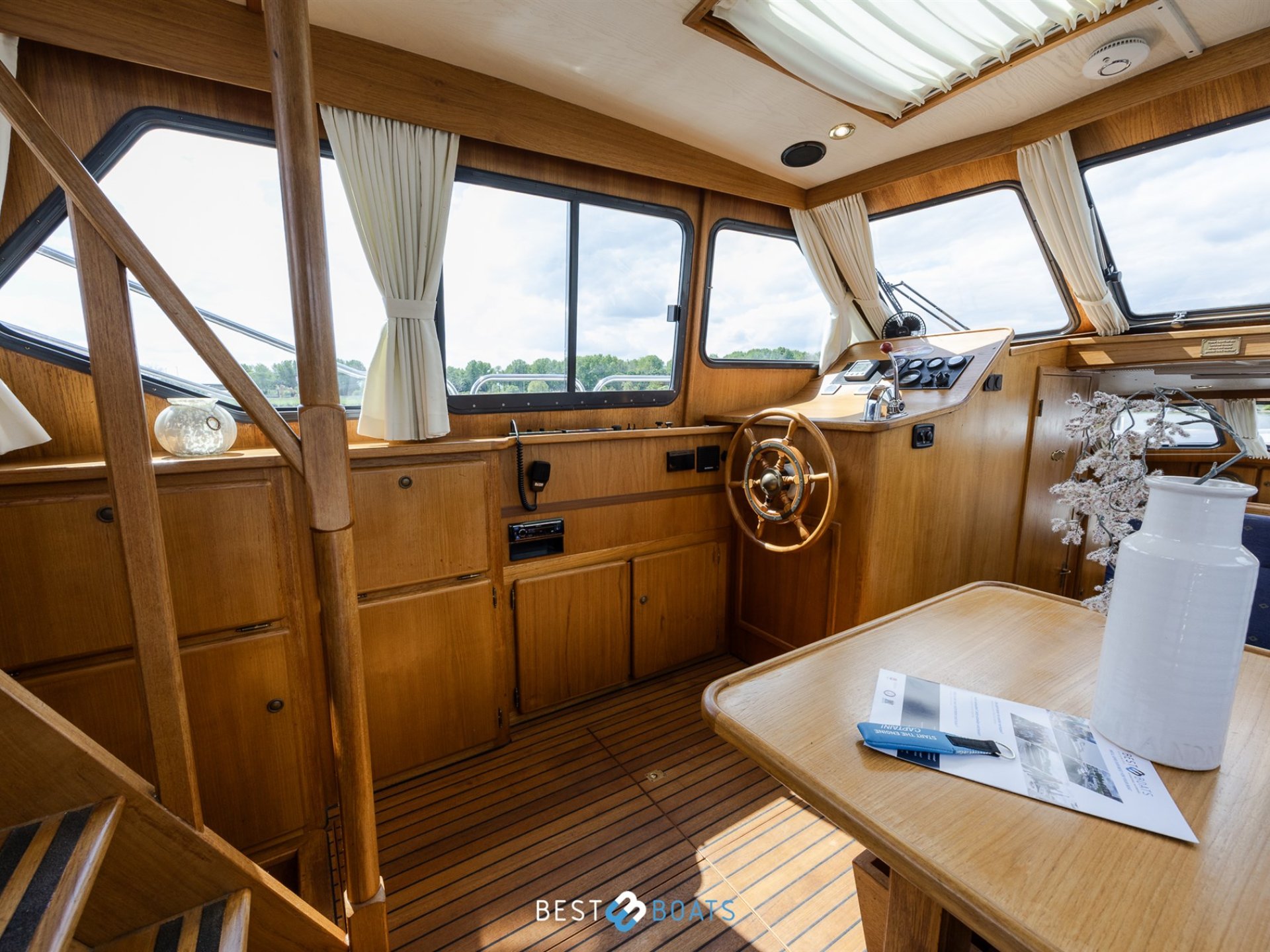 Linssen 37SE