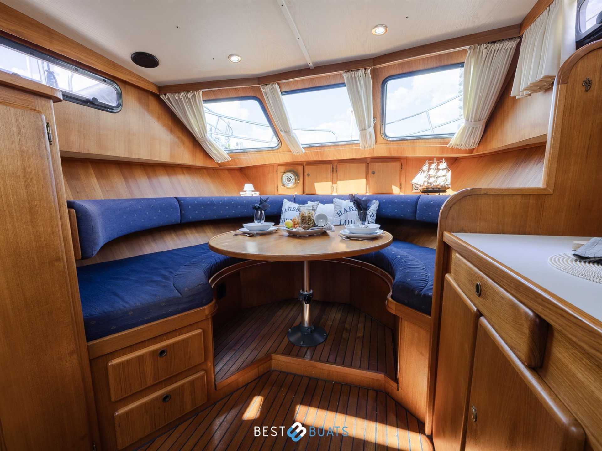 Linssen 37SE